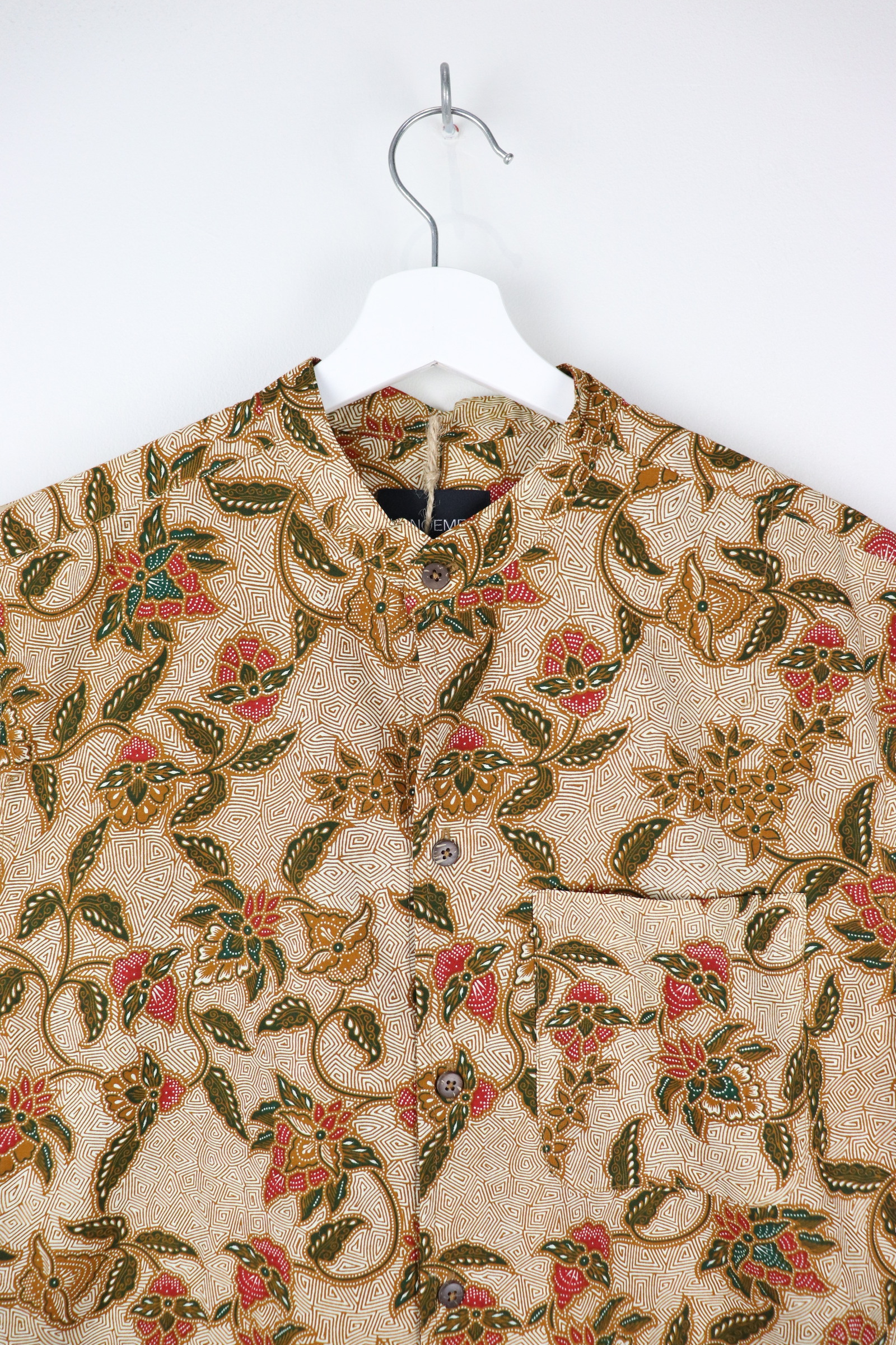 KANOEMEN Stand Collar Batik Shirt - Iris (Red) (S)