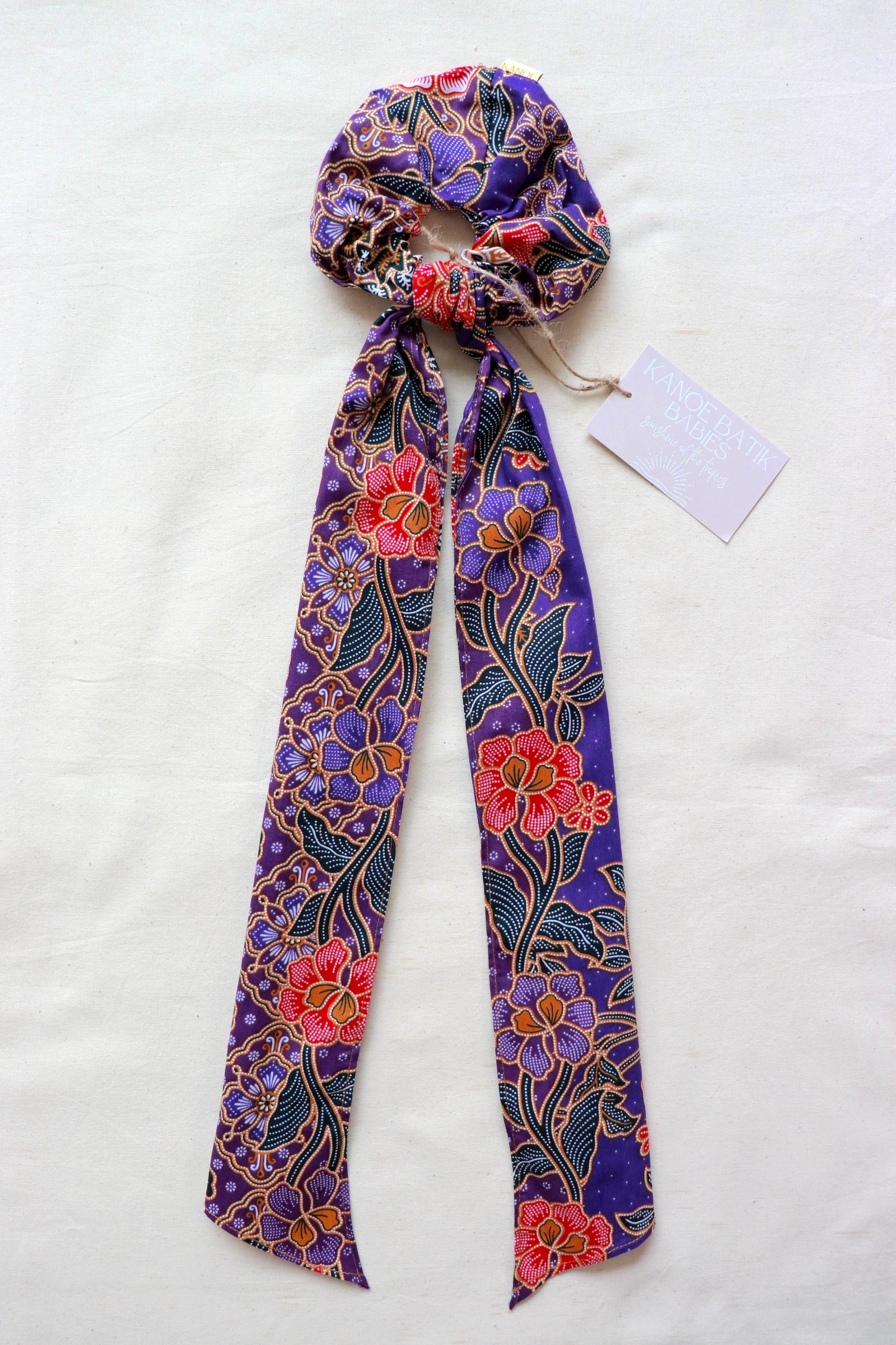 Maxi Batik Scrunchie w/ Ribbon - Lacey