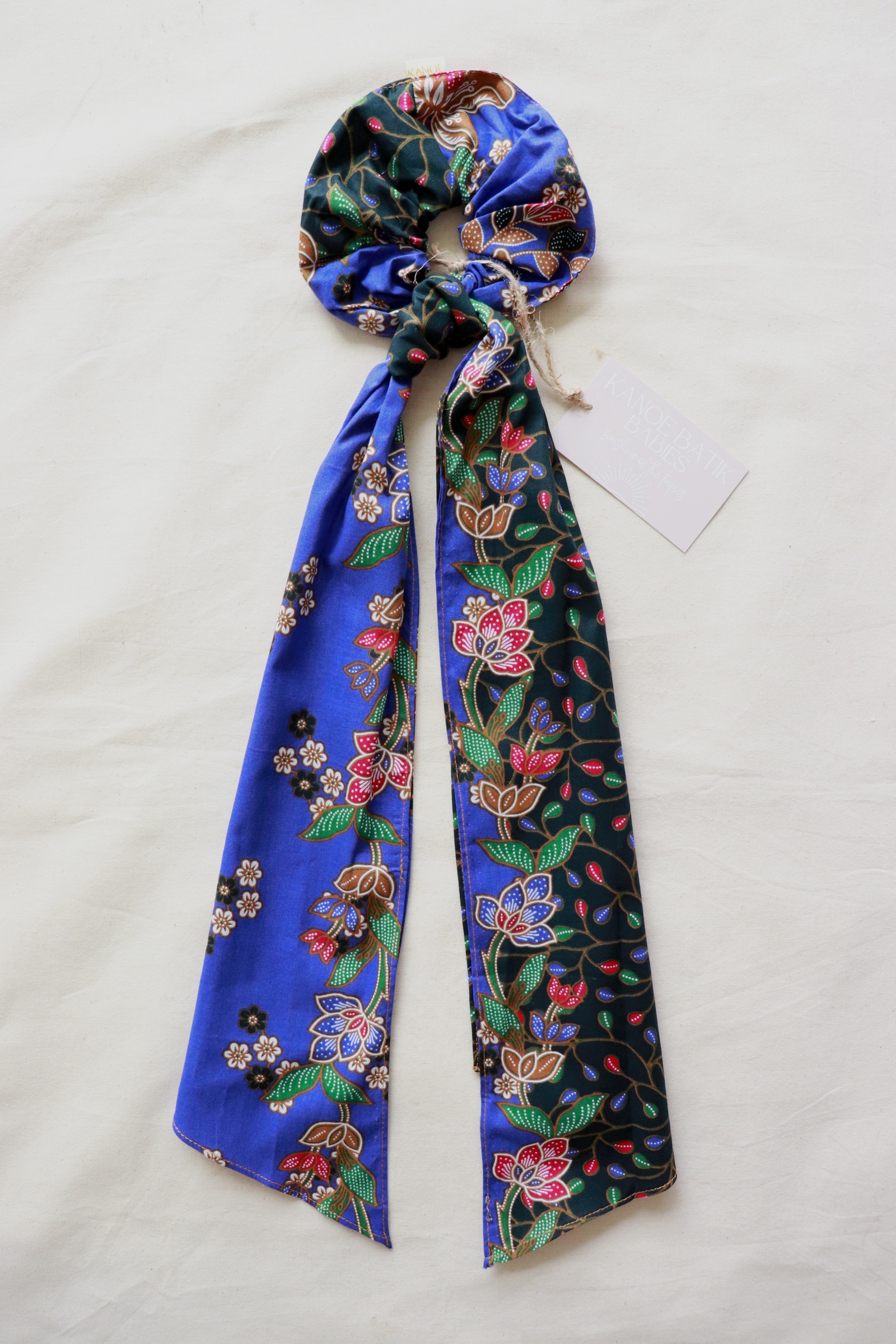 Maxi Batik Scrunchie w/ Ribbon - Fallon