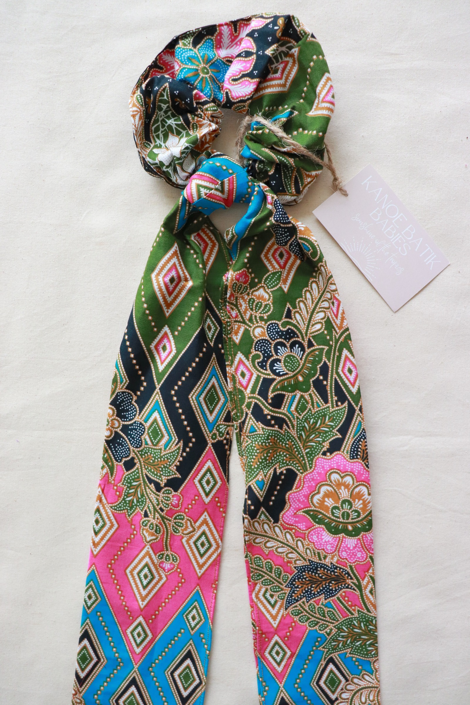 Maxi Batik Scrunchie w/ Ribbon - Angelique