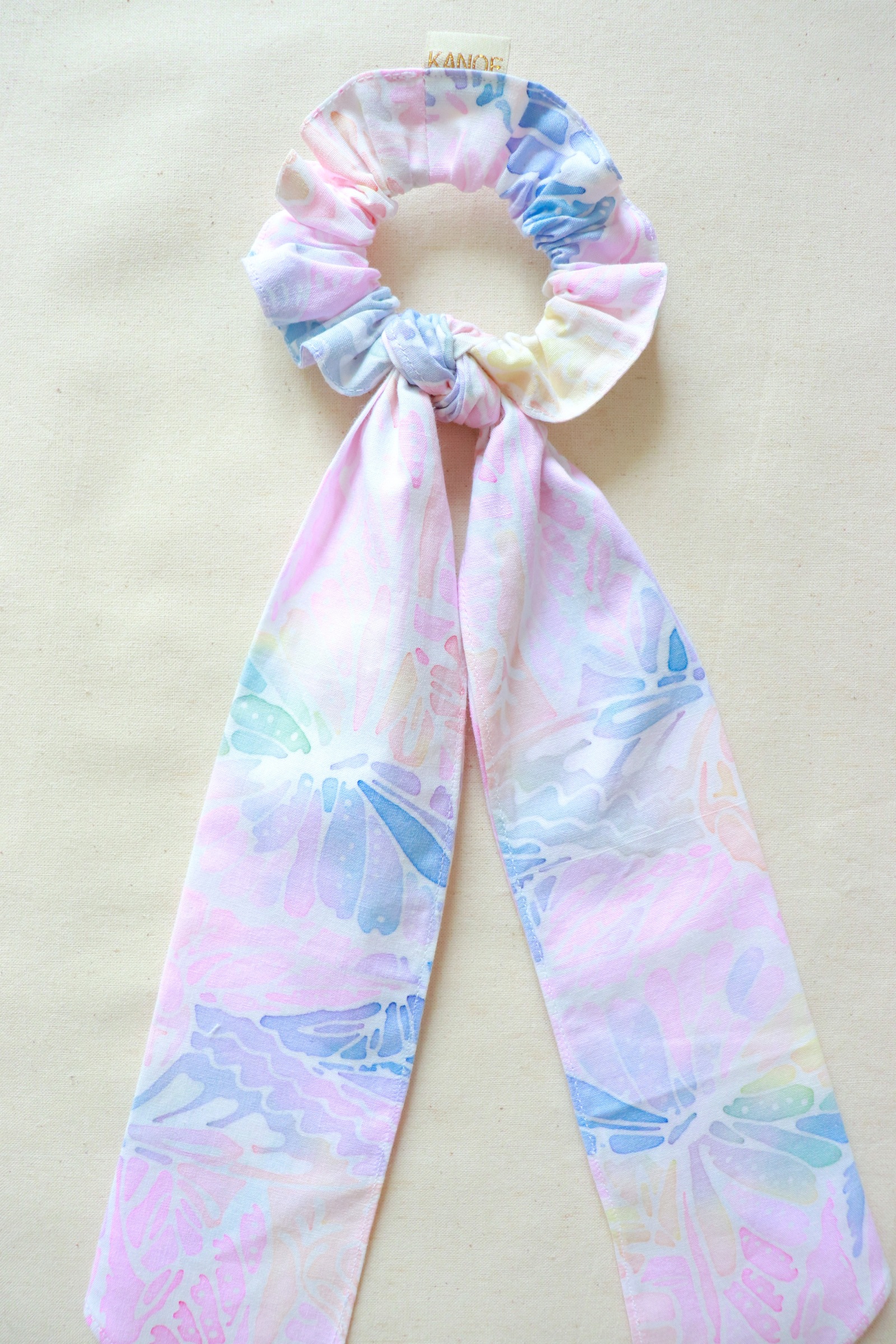 Batik Scrunchie w/ Ribbon - Rainbow Swirl [ Handmade ]