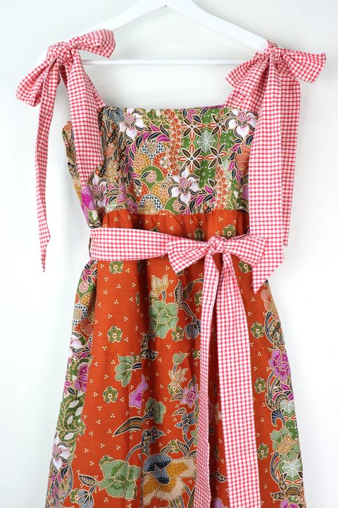 Christmas-batiik-gingham-dress-15