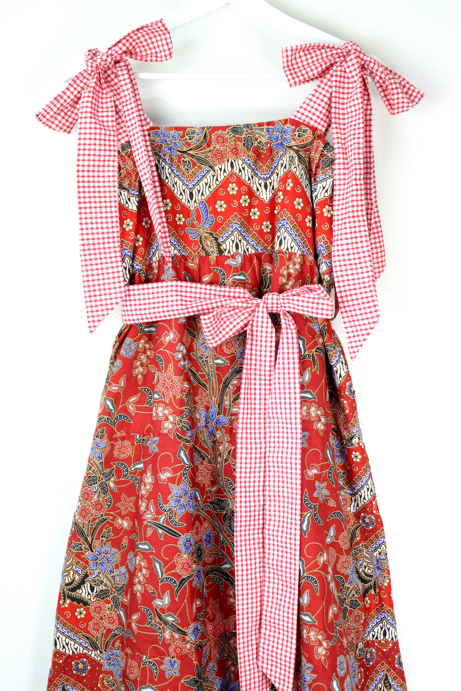 BE PRESENT Christmas Dress - December Date