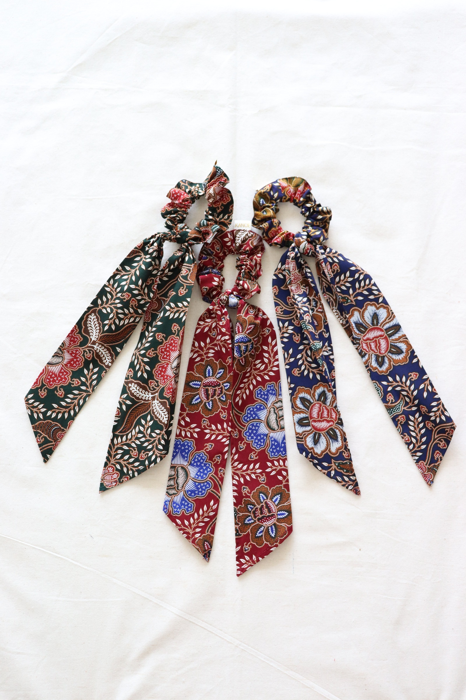 Batik Scrunchie w/ Ribbon [Set of 3] - BFF