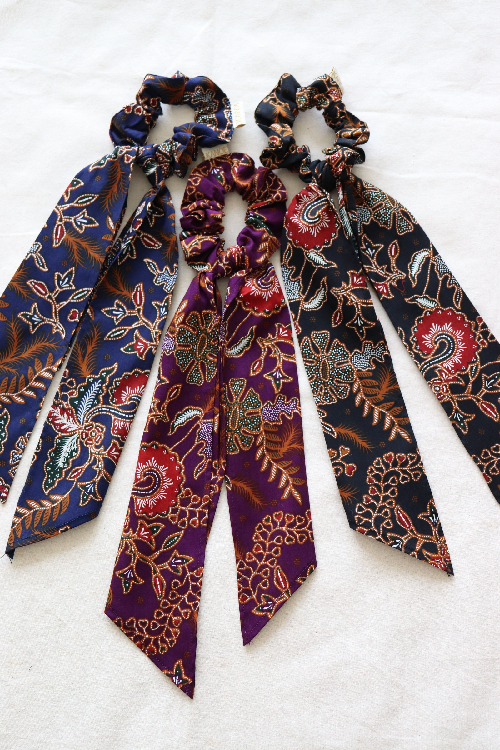 Batik Scrunchie w/ Ribbon [Set of 3] - Girl Power