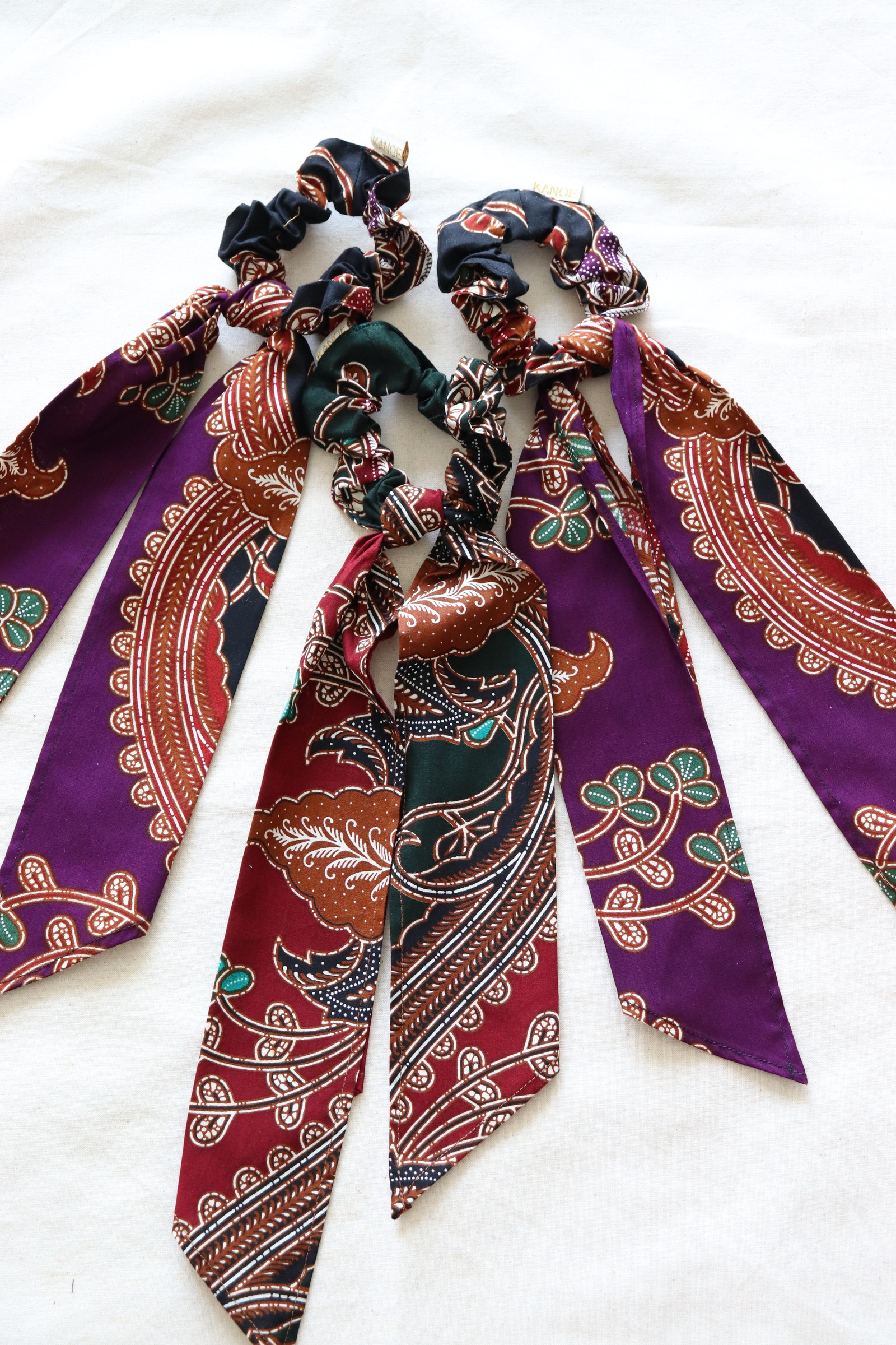 Batik Scrunchie w/ Ribbon [Set of 3] - Gingerbread Man