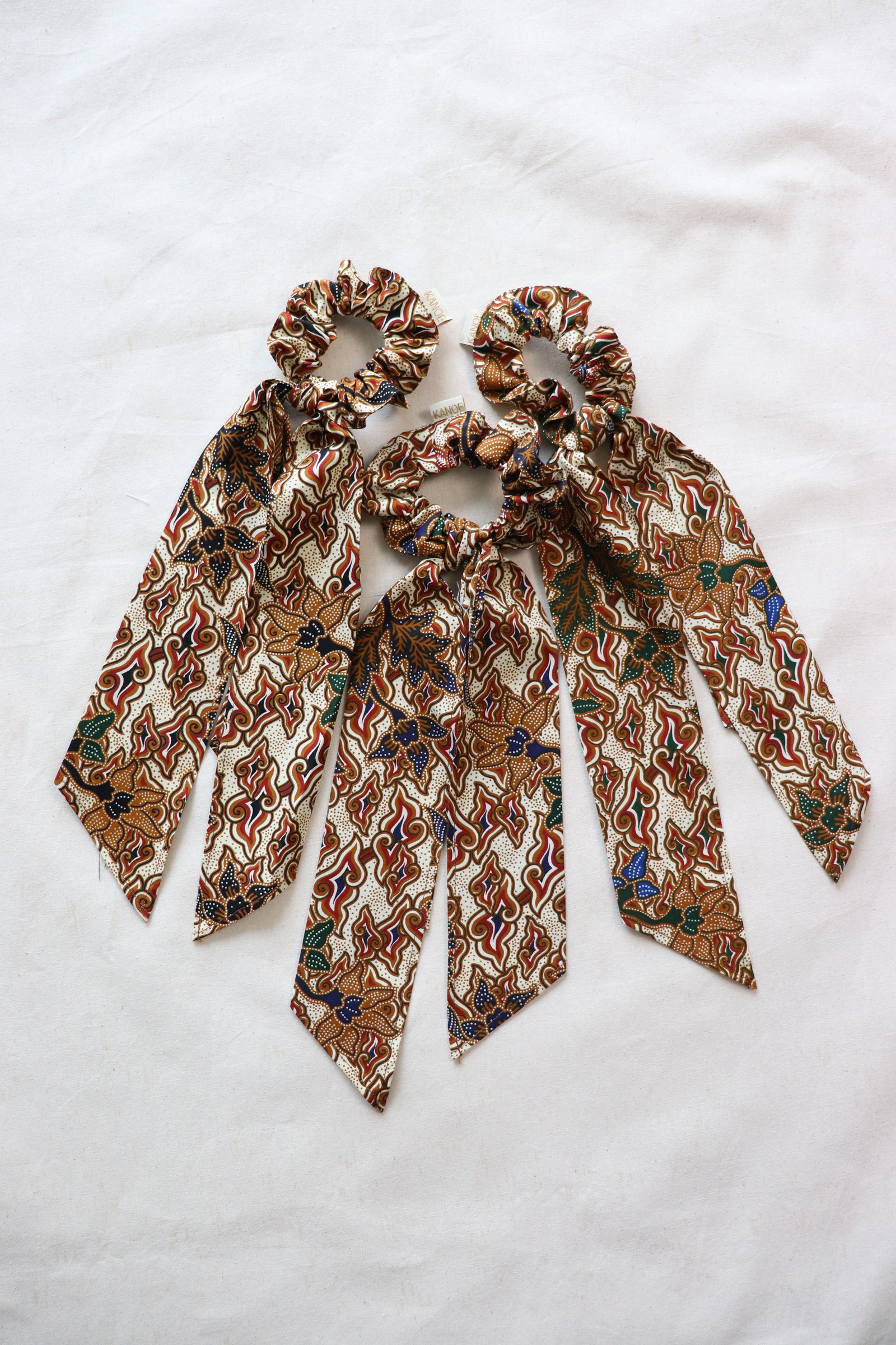 Batik Scrunchie w/ Ribbon [Set of 3] - Clouds