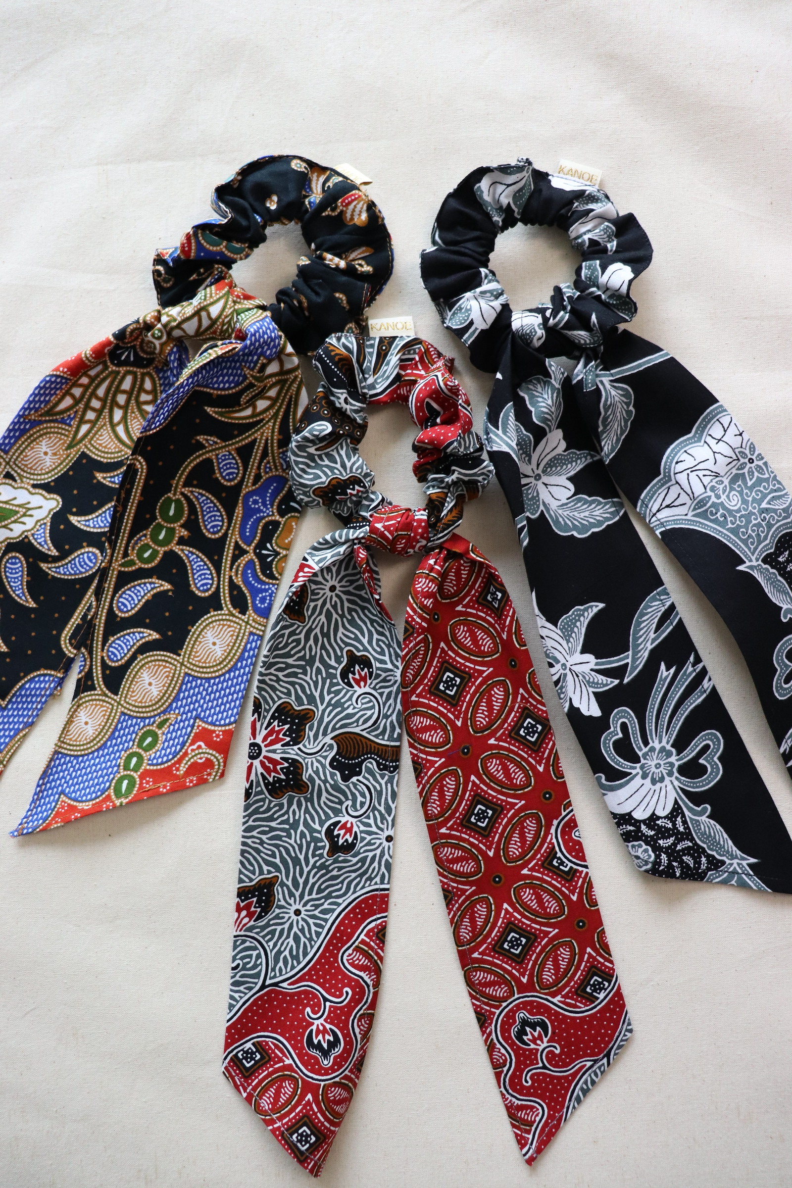 Batik Scrunchie w/ Ribbon [Set of 3] - Koi
