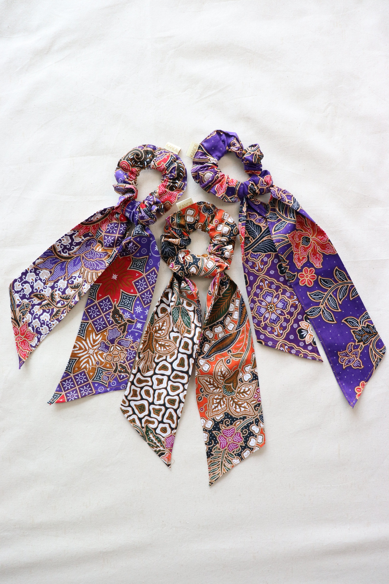 Batik Scrunchie w/ Ribbon [Set of 3] - Tropical Tile