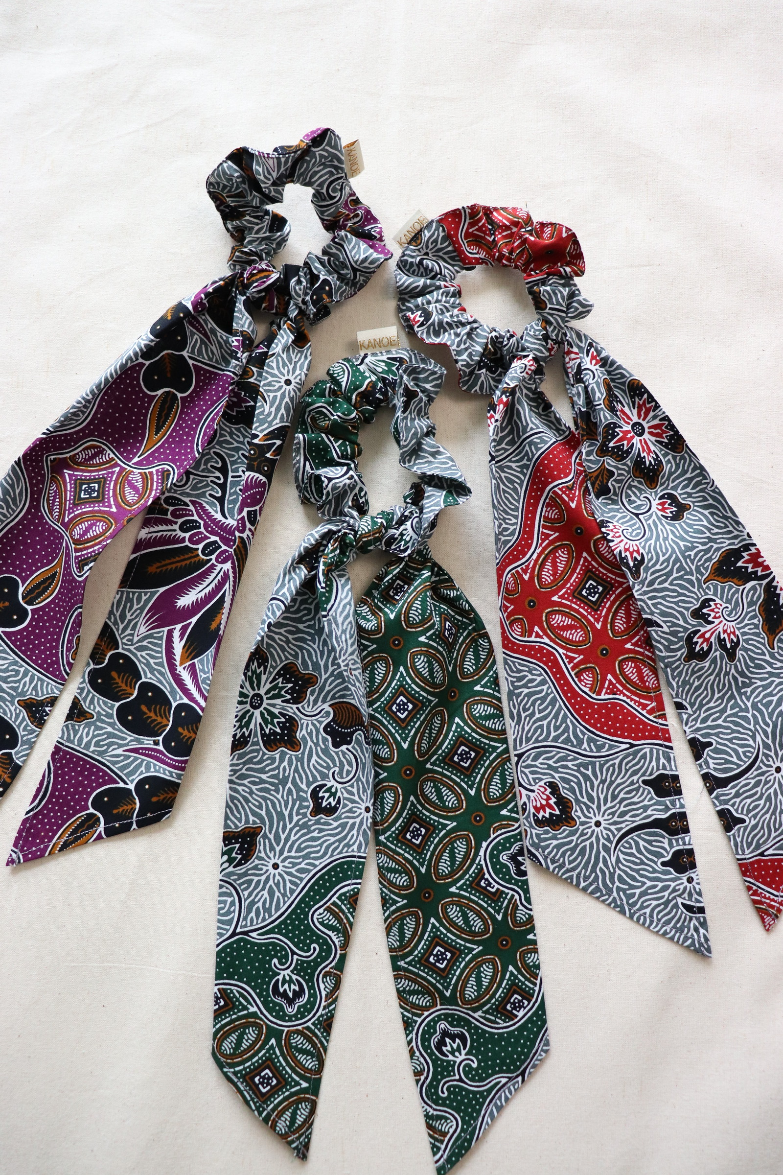 Batik Scrunchie w/ Ribbon [Set of 3] - Dasher