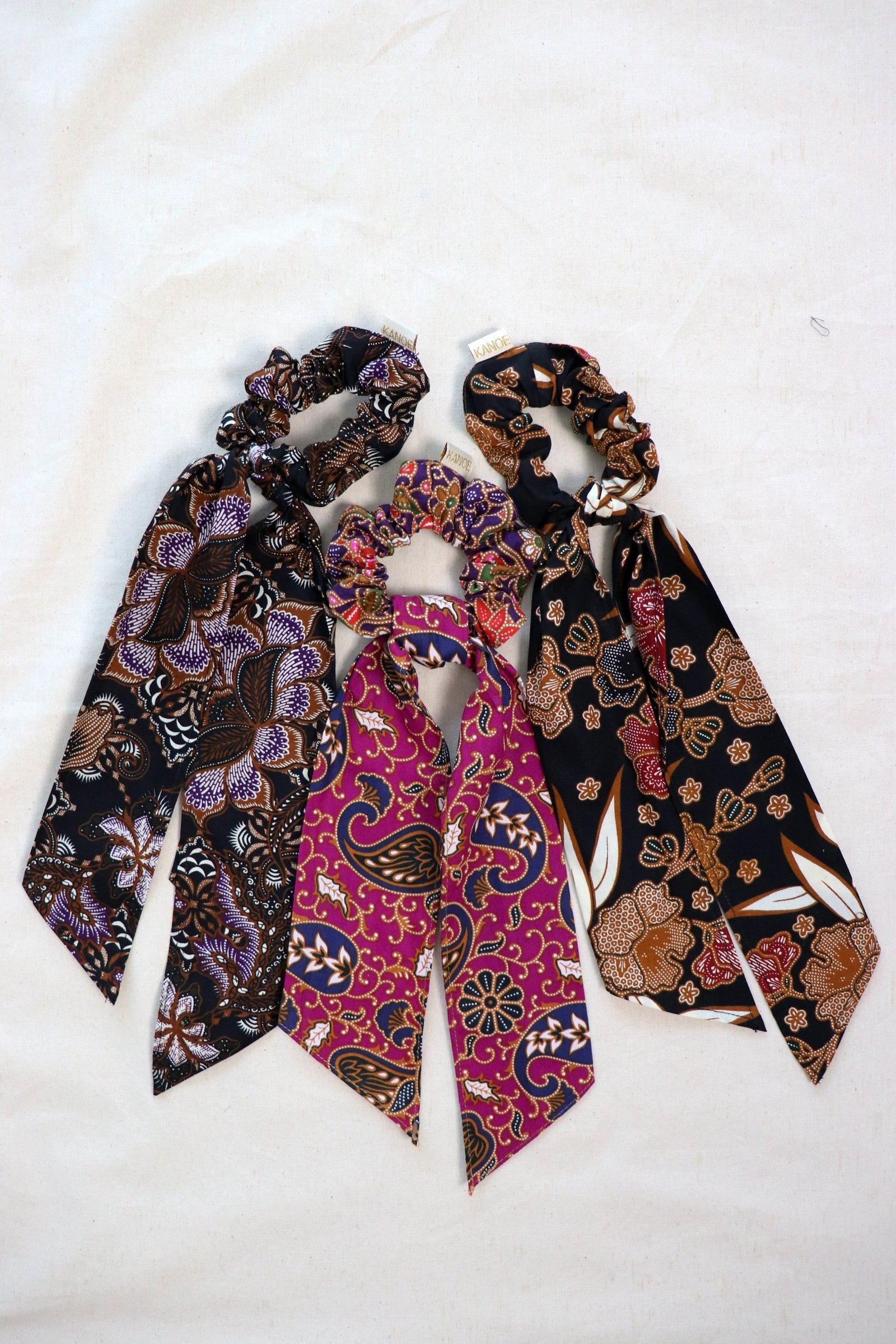Batik Scrunchie w/ Ribbon [Set of 3] - Elfin