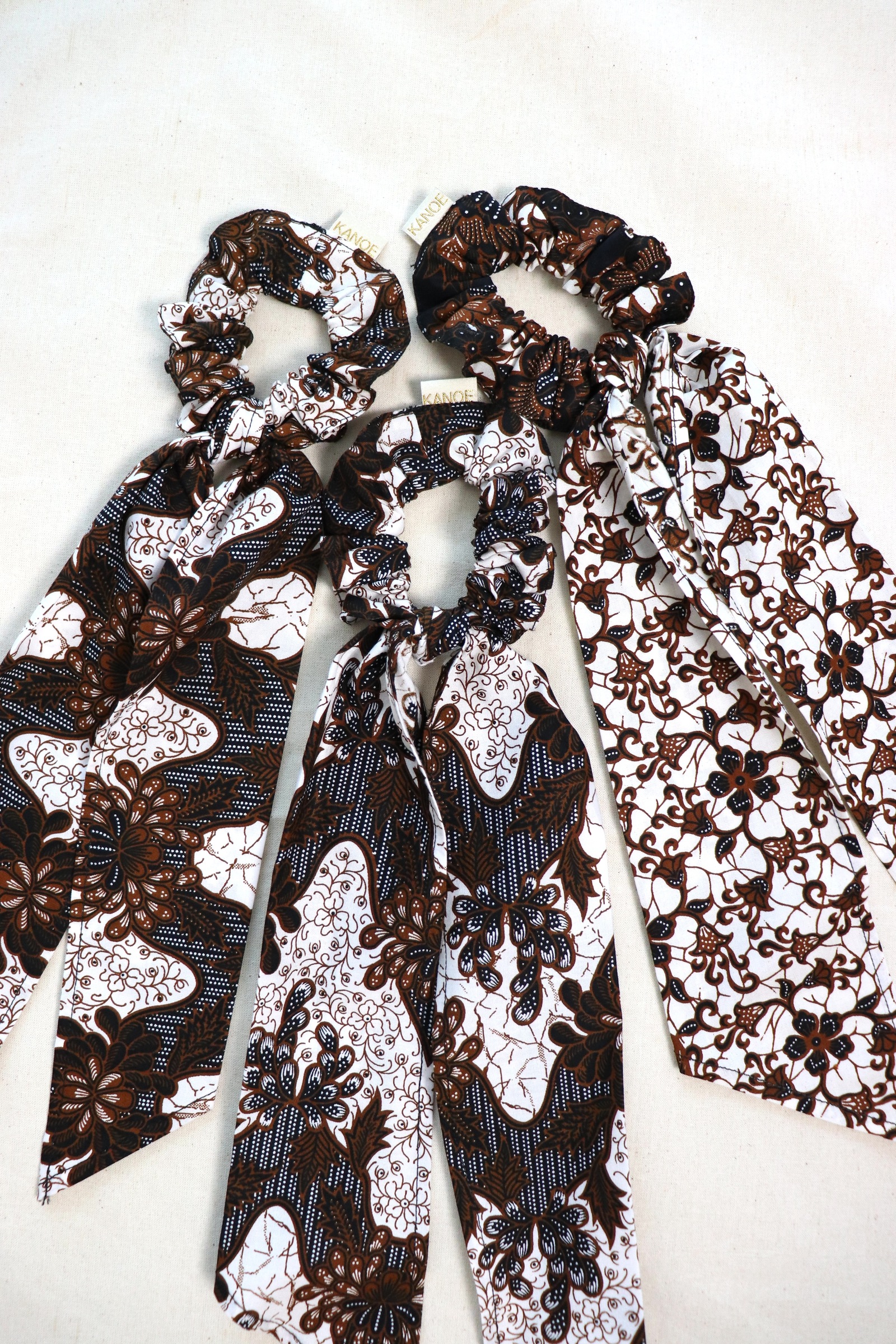 Batik Scrunchie w/ Ribbon [Set of 3] - Glitter