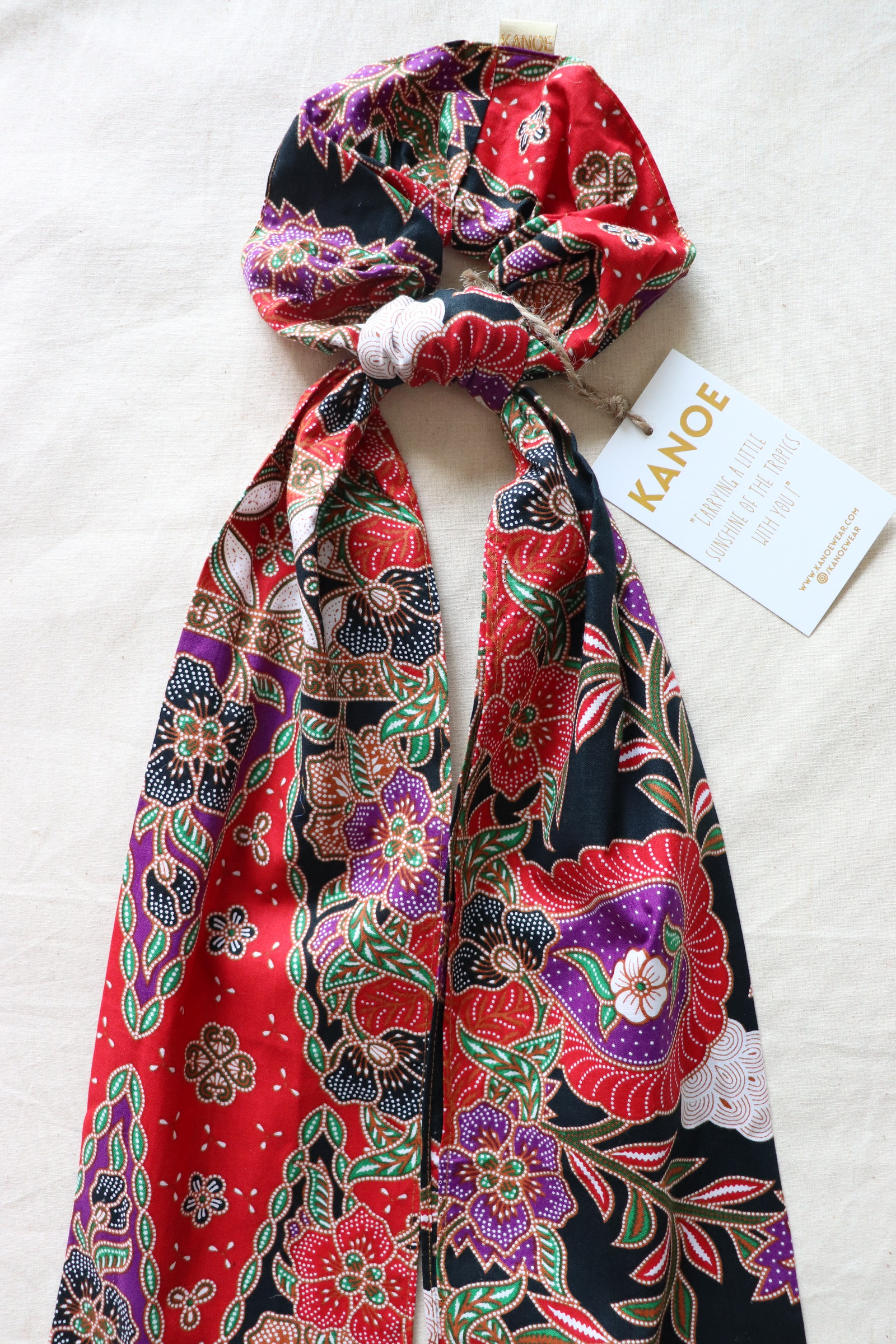 Maxi Batik Scrunchie w/ Ribbon - Dania