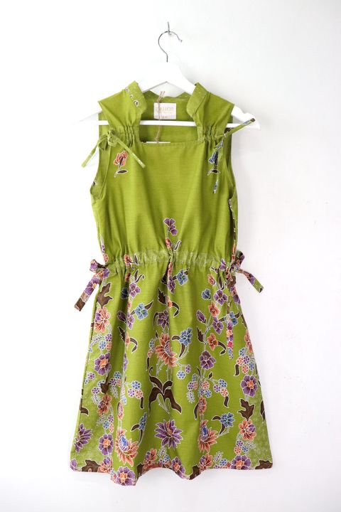 lil-bow-batik-qi-pao-4