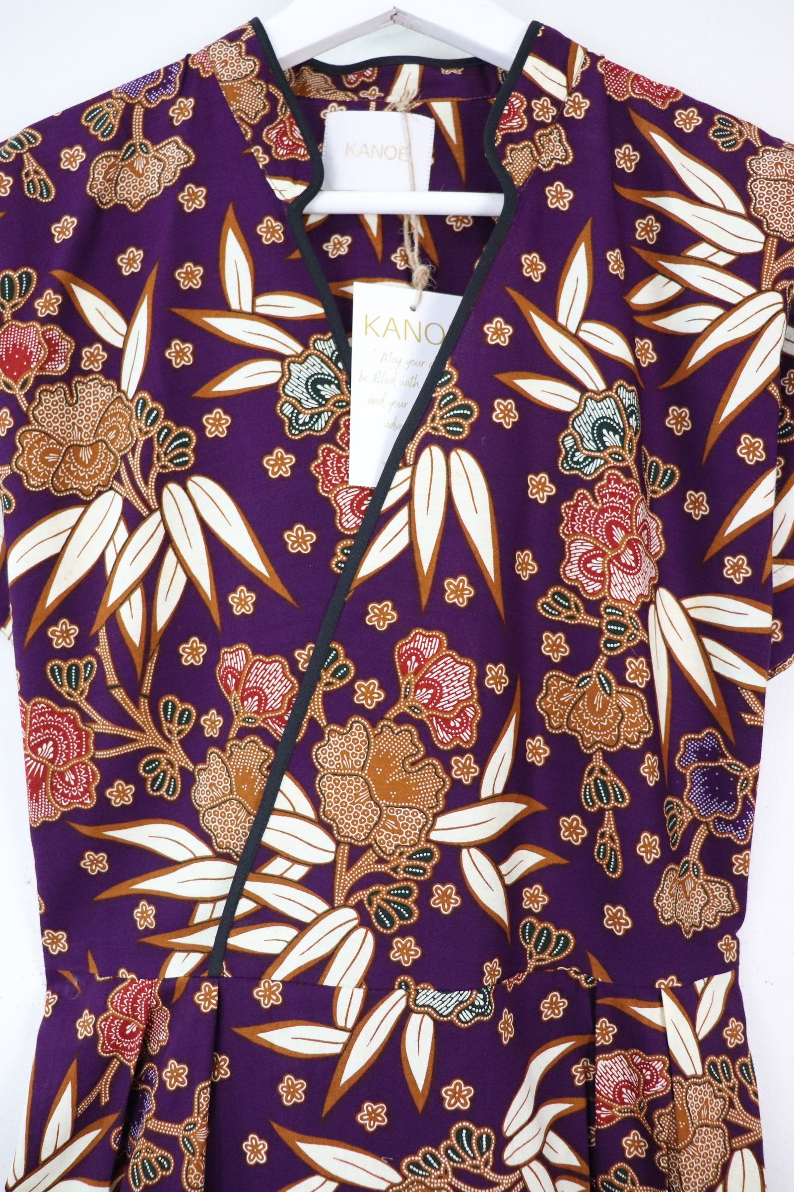Black Border Kimono Wrap Dress - Tian Kong ( Mandarin Collar )