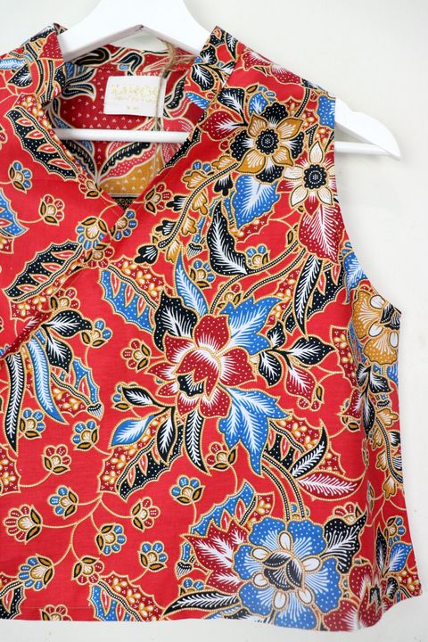 Batik-sam-fu-top-cropped8
