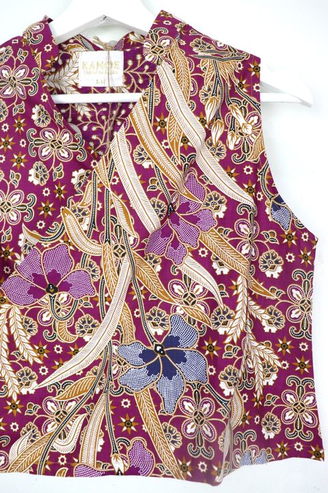 Batik-sam-fu-top-cropped50