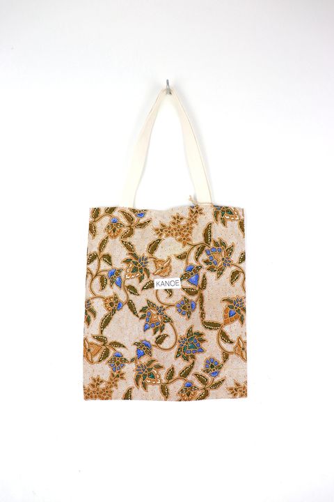 mid-batik-tote-bag-34