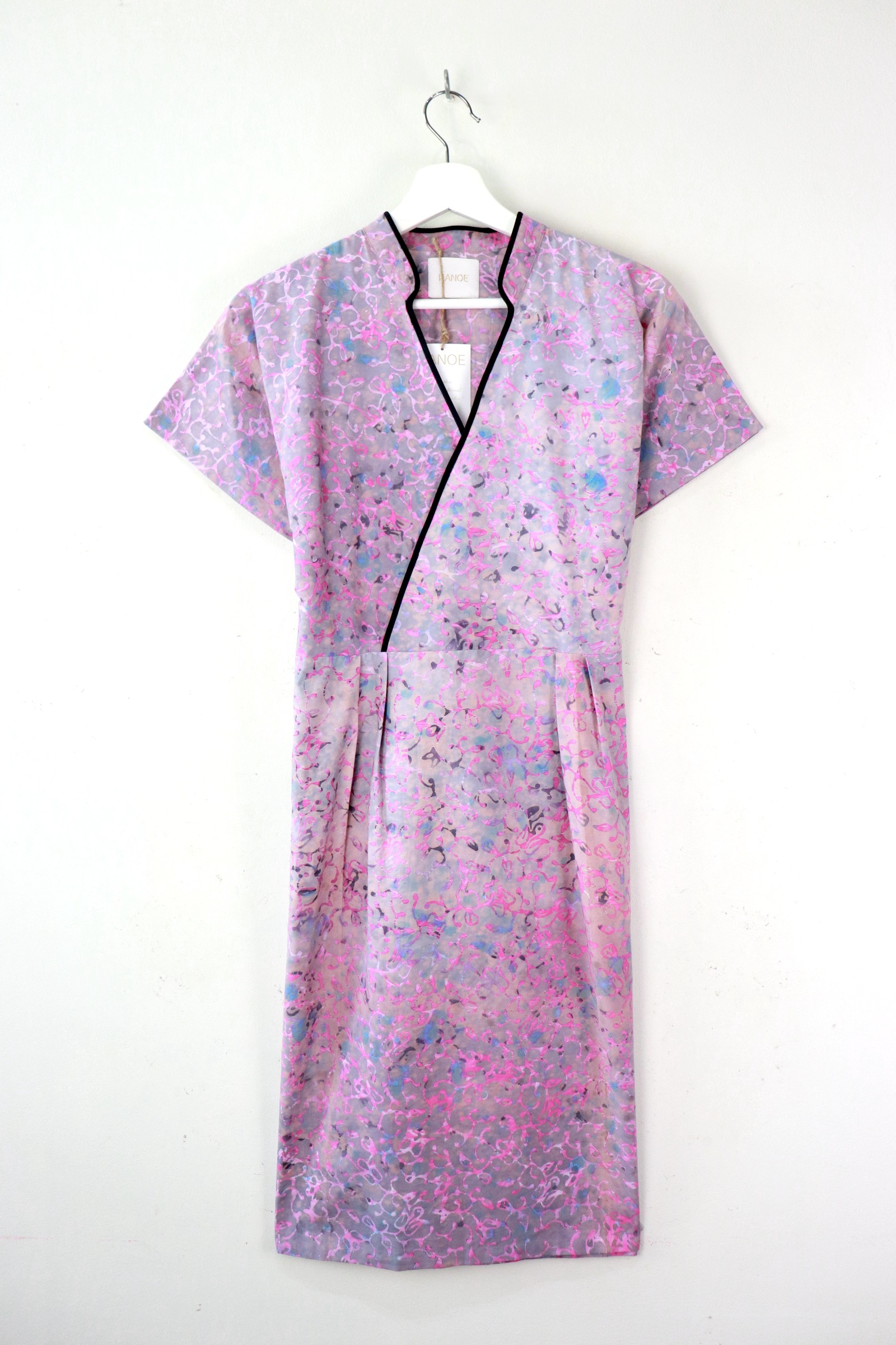 Handmade Black Border Kimono Wrap Dress - Hui Yong ( Mandarin Collar )