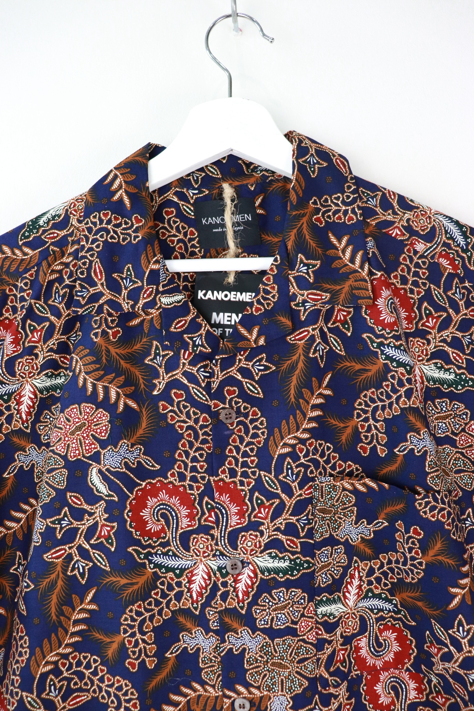KANOEMEN Open Collar Batik Shirt - Sebastian [ M ] 