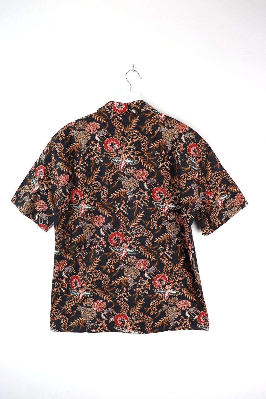 kanoemen-open-collared-batik-shirt-36