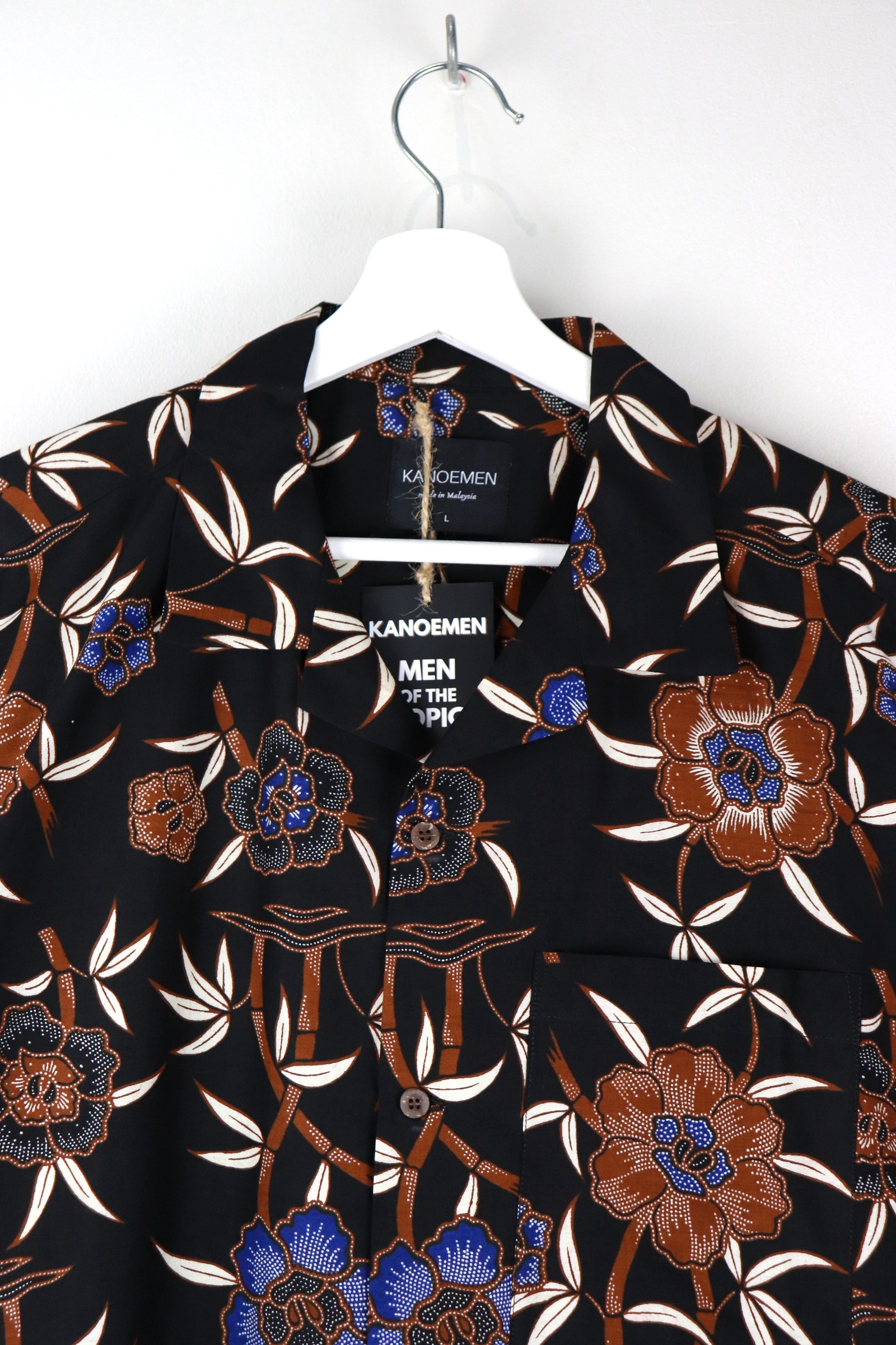 KANOEMEN Open Collar Batik Shirt - Edward [ L ] 