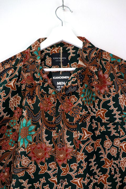 kanoemen-open-collared-batik-shirt-71