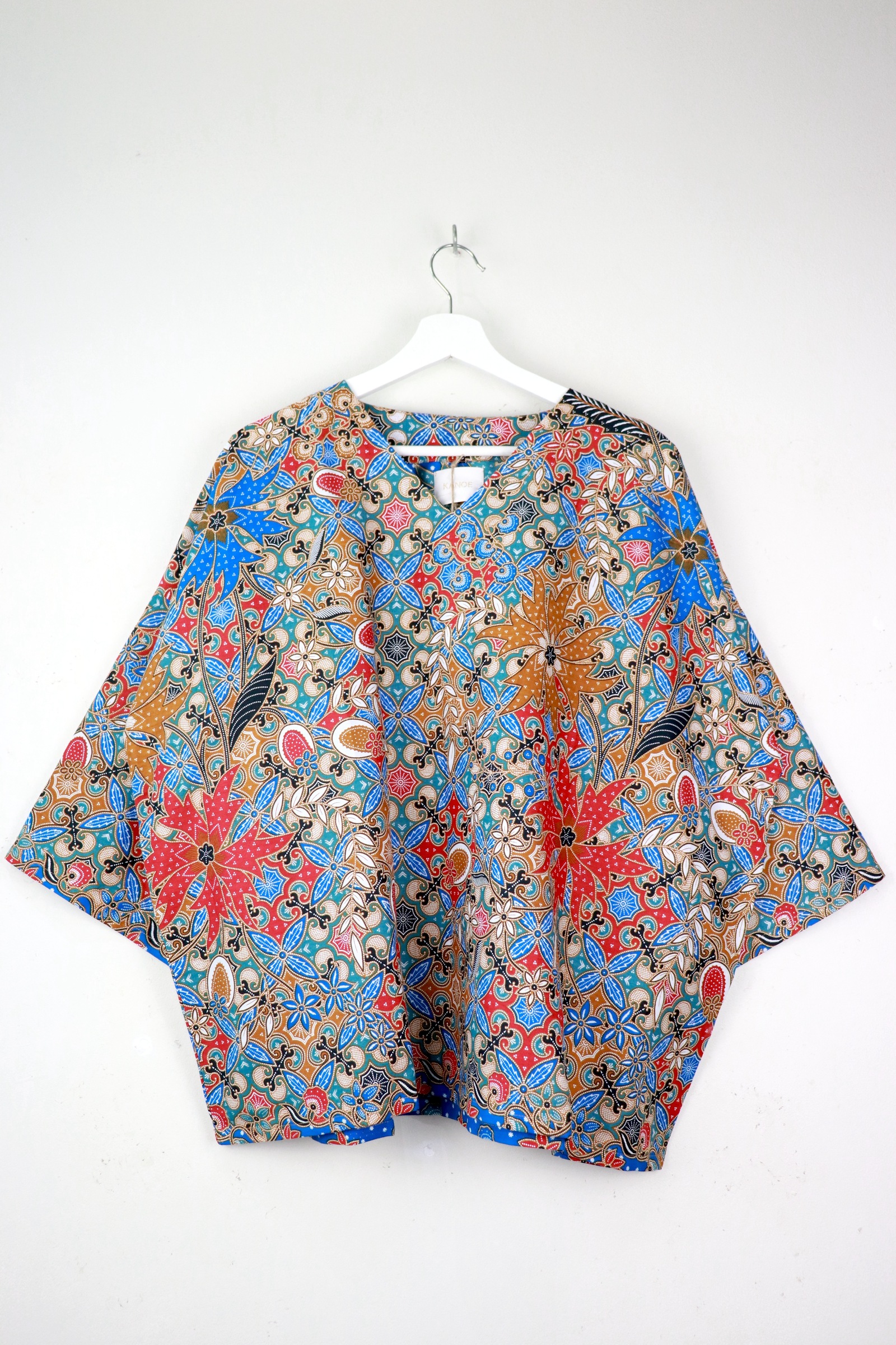 BIG GIRL Batik Top - Aoi