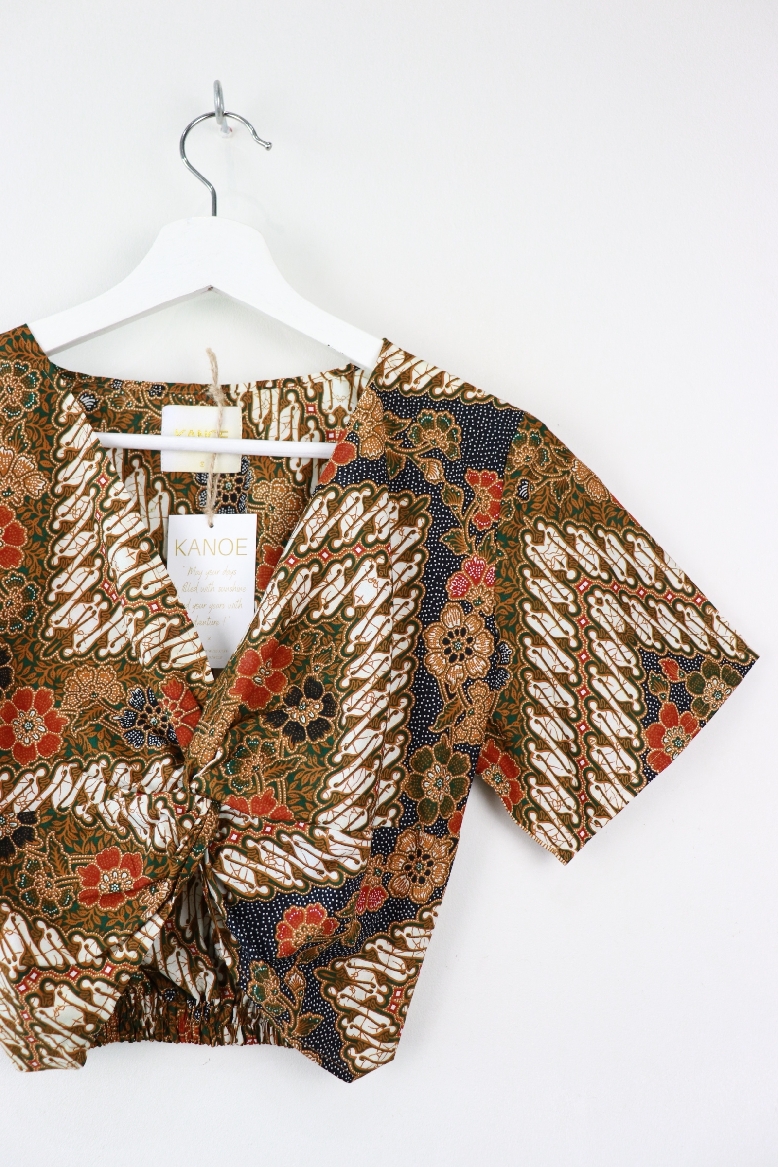 Twisted Front Batik Top - Chestnut (Black)
