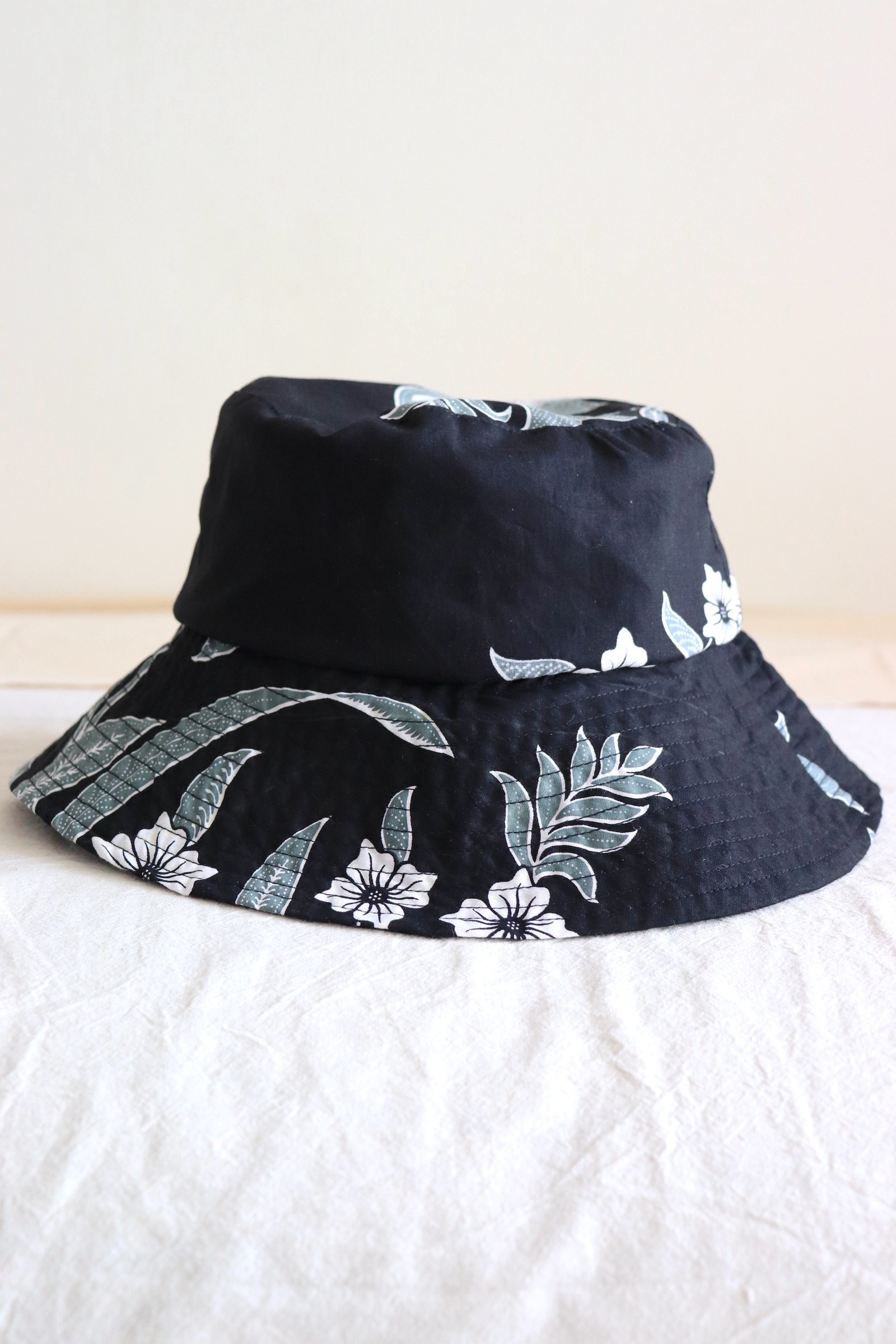 Batik Bucket Hat Wide Brim - Serenity Shine