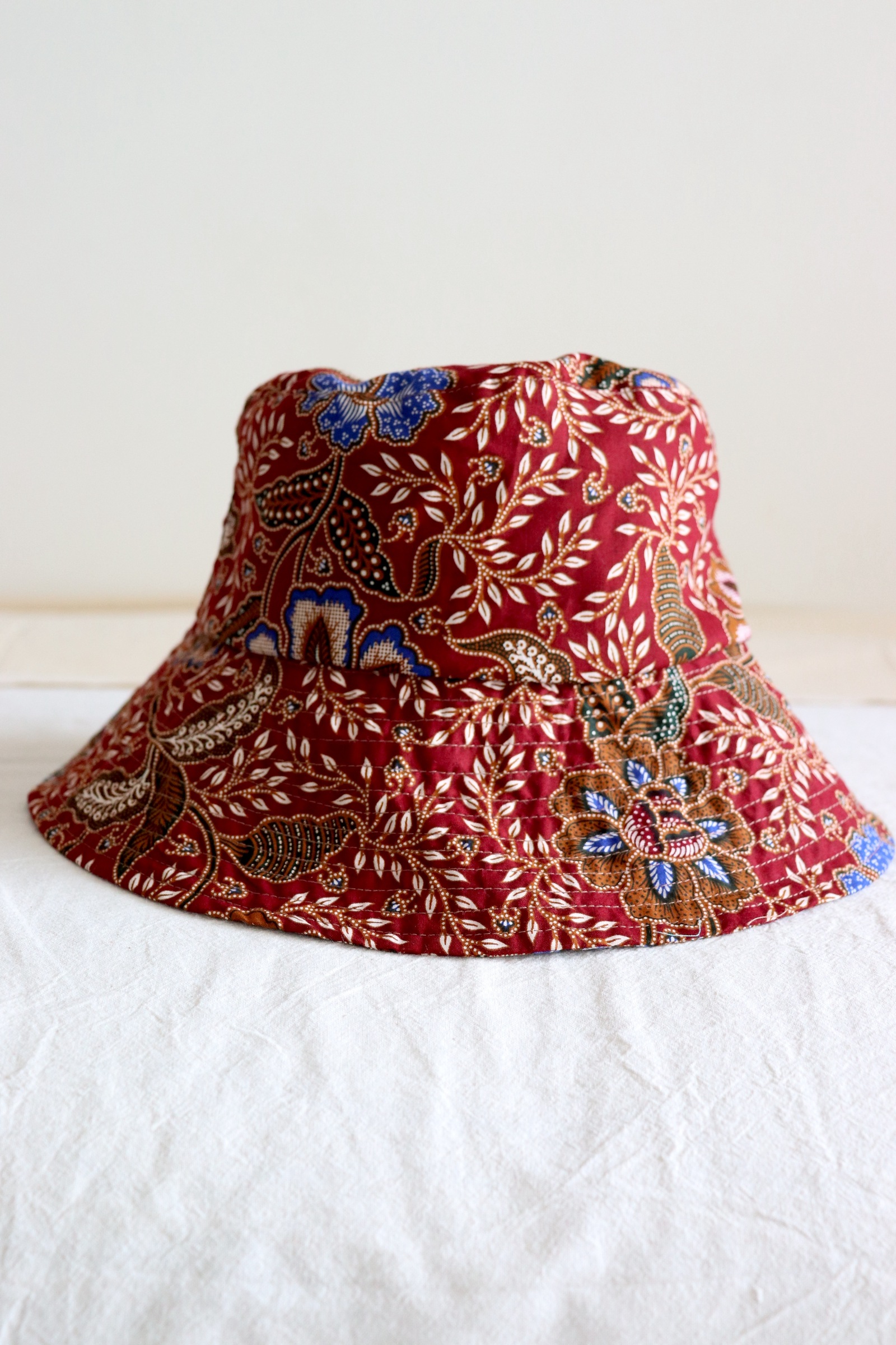 Batik Bucket Hat Wide Brim - Raffelsia Heat
