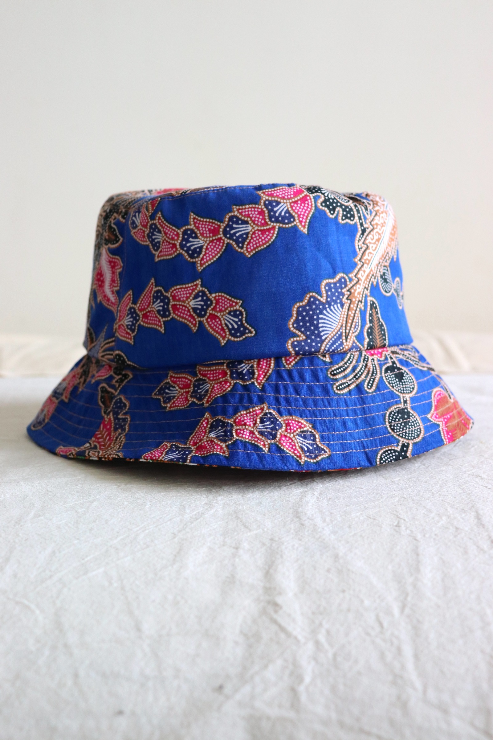 Batik Bucket Hat Short Brim - Bluer Skies