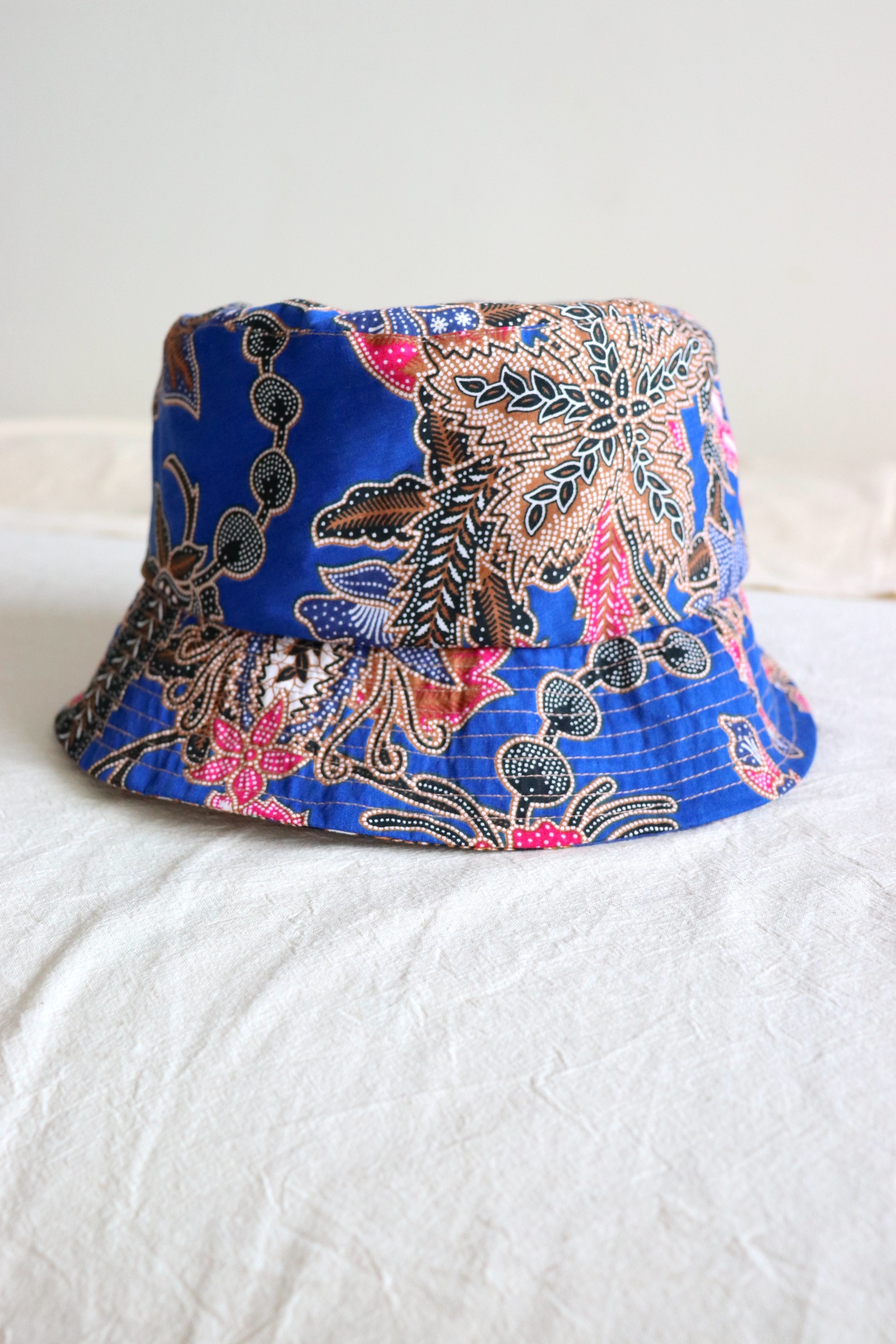 Batik Bucket Hat Short Brim - Bluer Skies