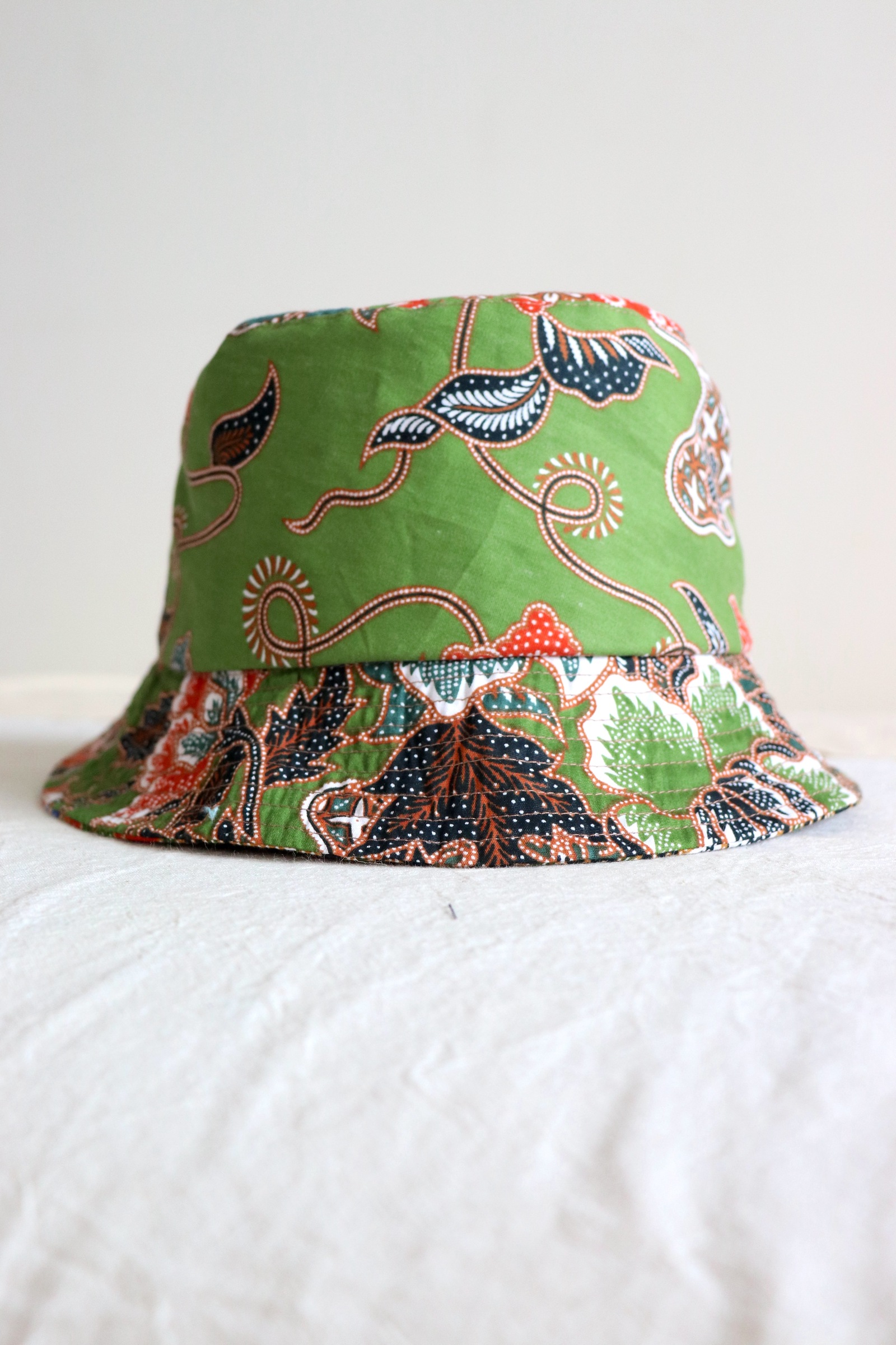 Batik Bucket Hat Short Brim - Field Trip