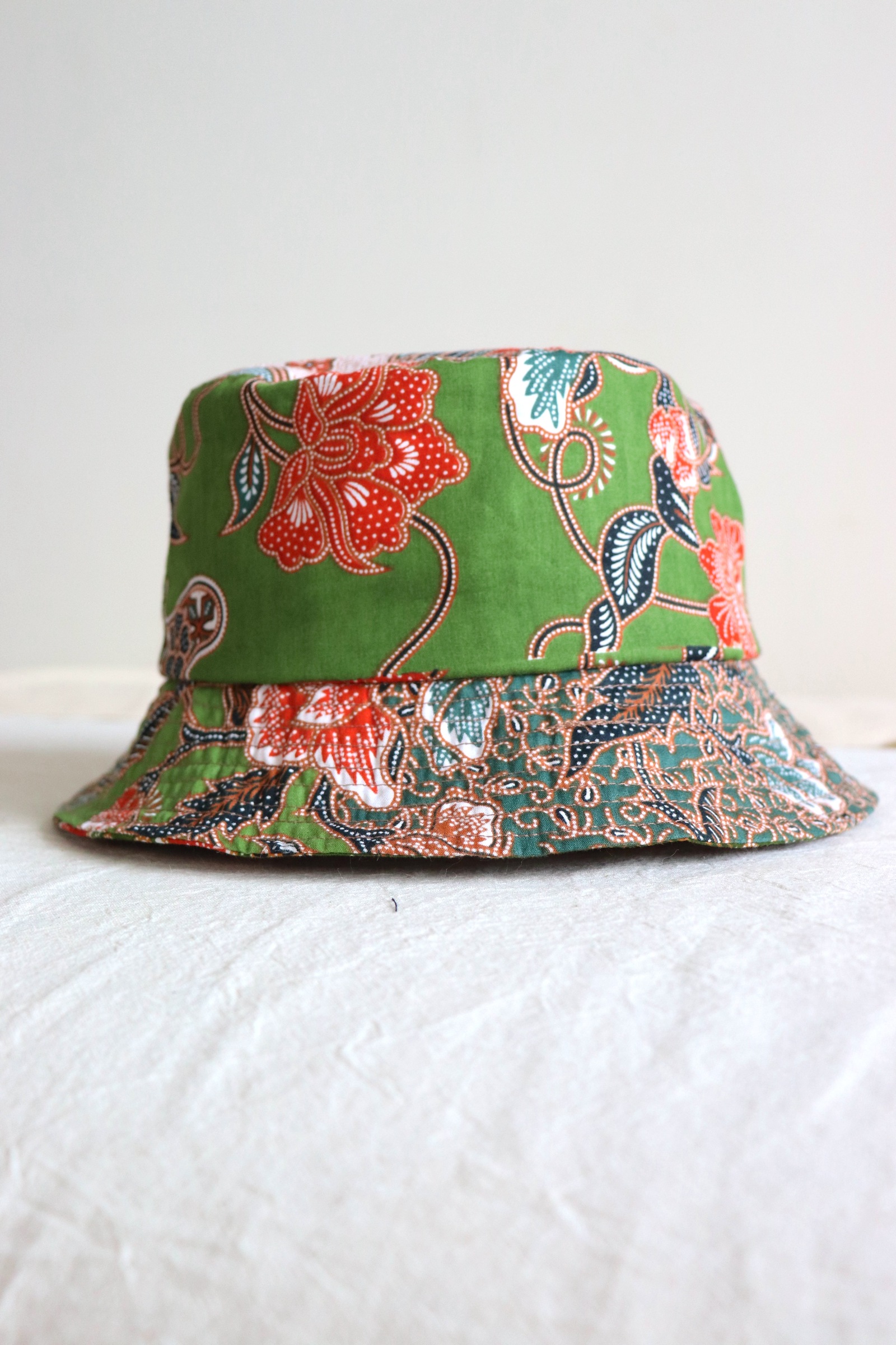 Batik Bucket Hat Short Brim - Field Trip