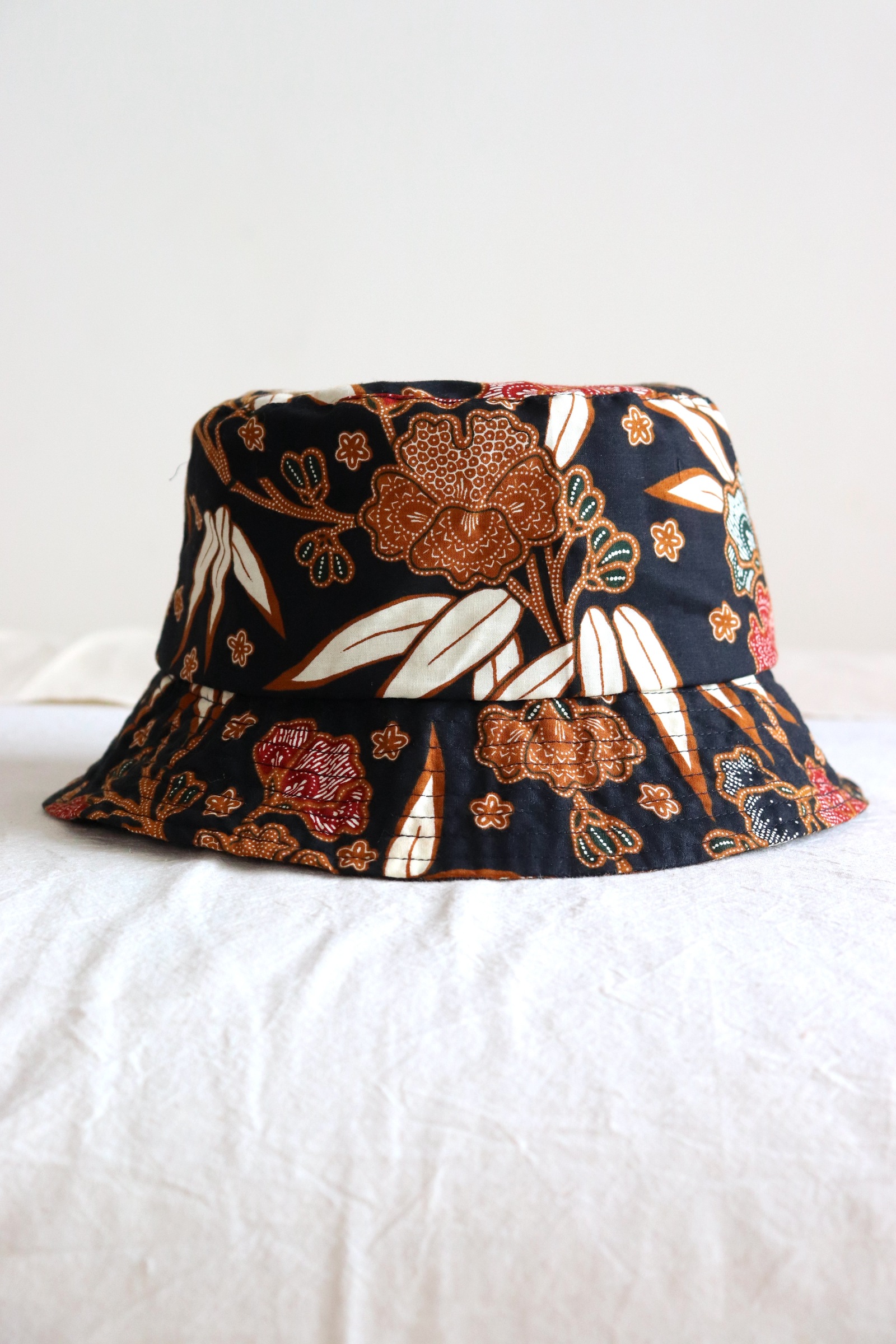 Batik Bucket Hat Short Brim - Bamboo Babe