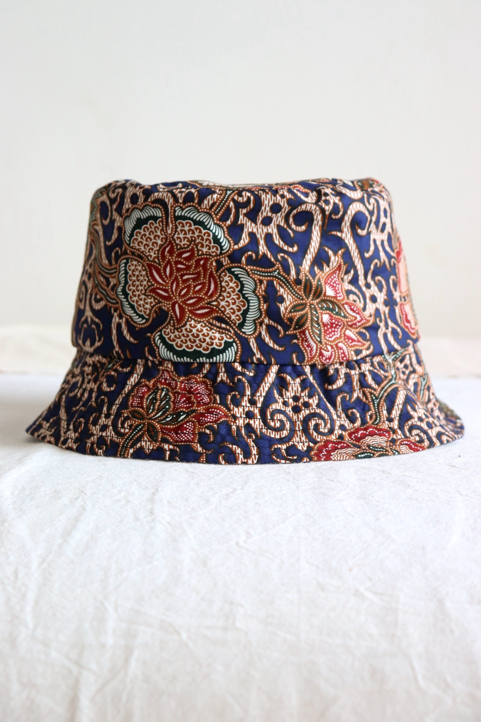 Batik Bucket Hat Short Brim - Ocean Deep