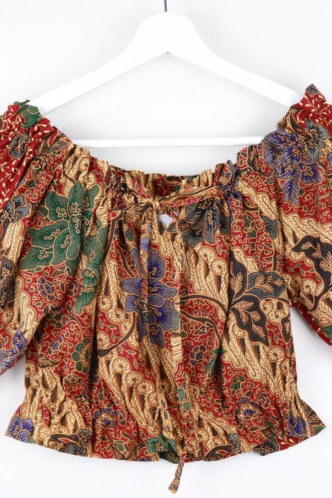 off-shoulder-batik-blouse12