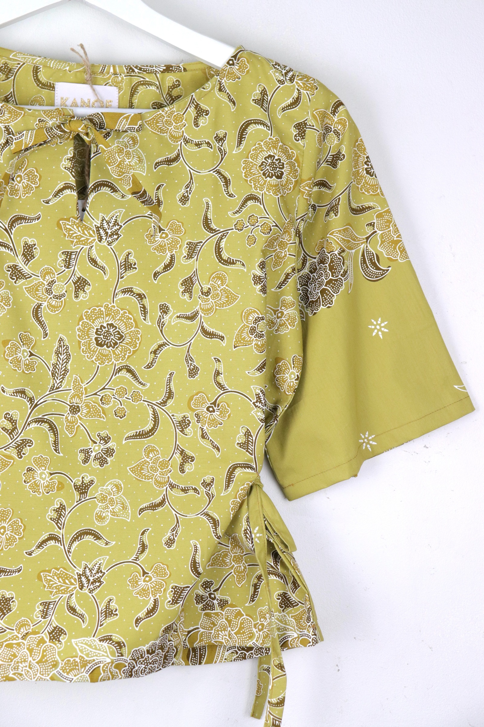 Kedah Batik Top - Daun Sejati
