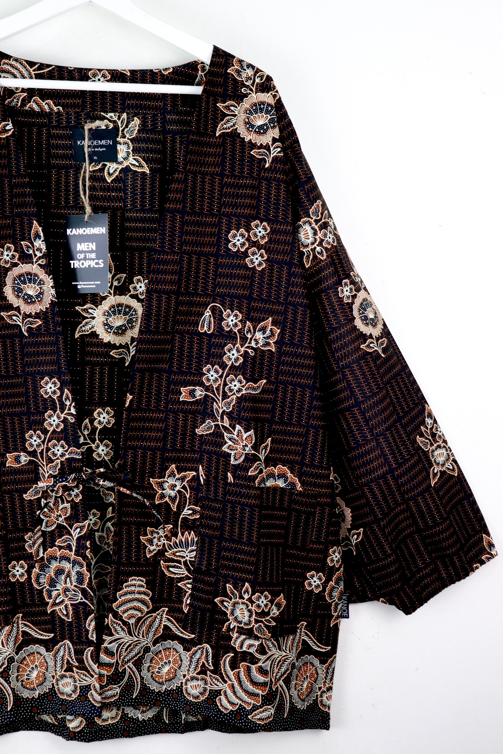 KANOEMEN Signature Batik Kimono - Asher