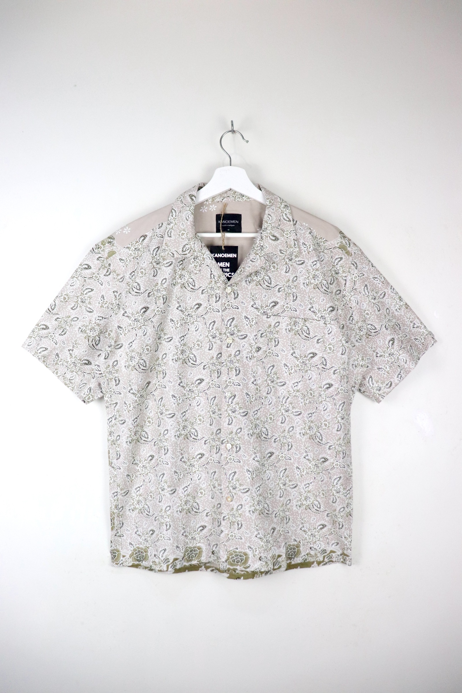 KANOEMEN Open Collar Batik Shirt - Rockie  [ M ]