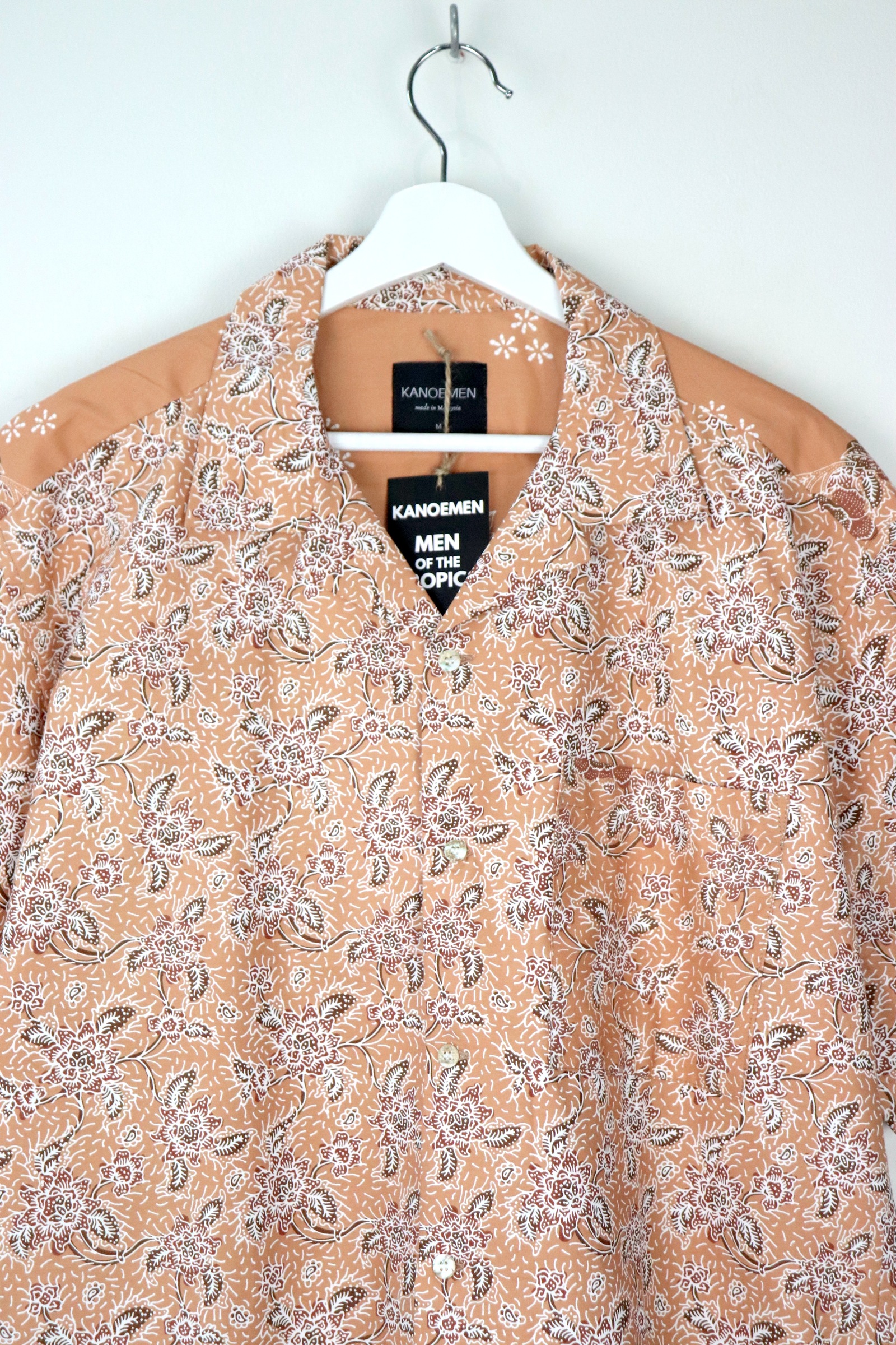 KANOEMEN Open Collar Batik Shirt - Root Beer [ M ]