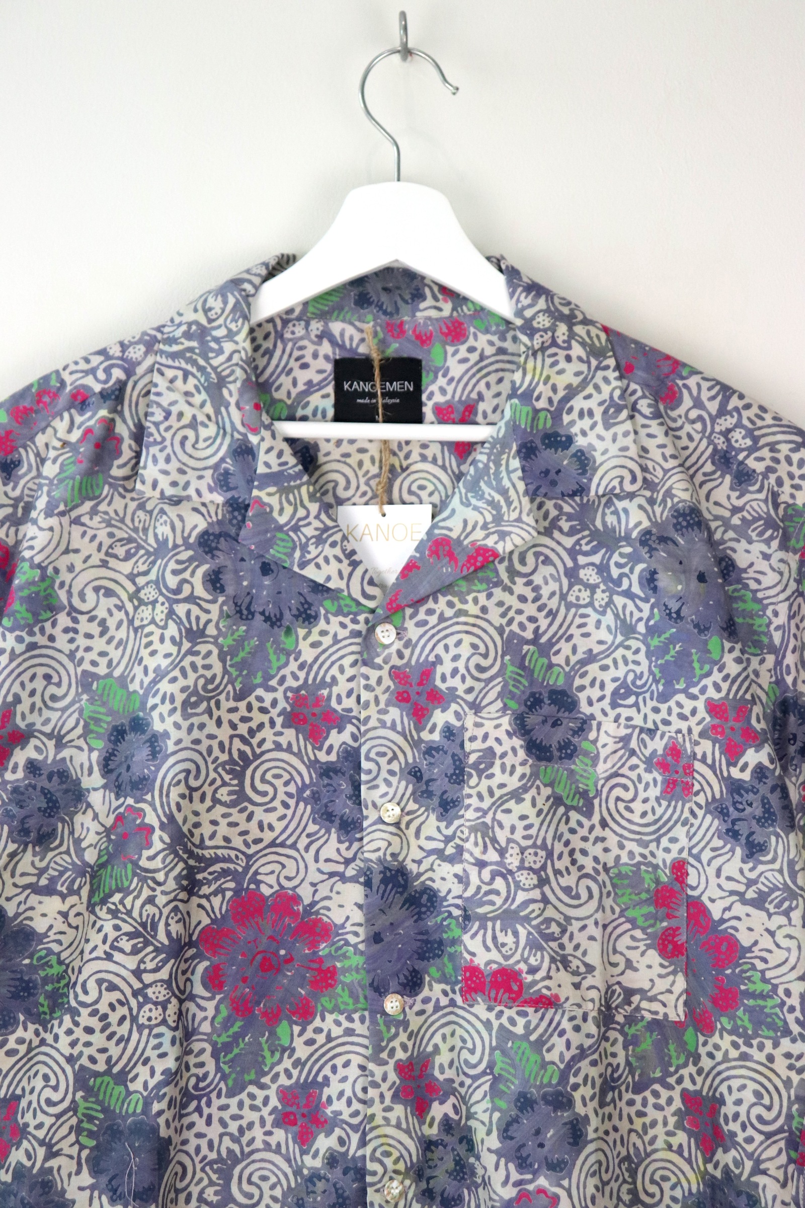KANOEMEN Handmade Open Collar Batik Shirt - Chupa chips [ M ]