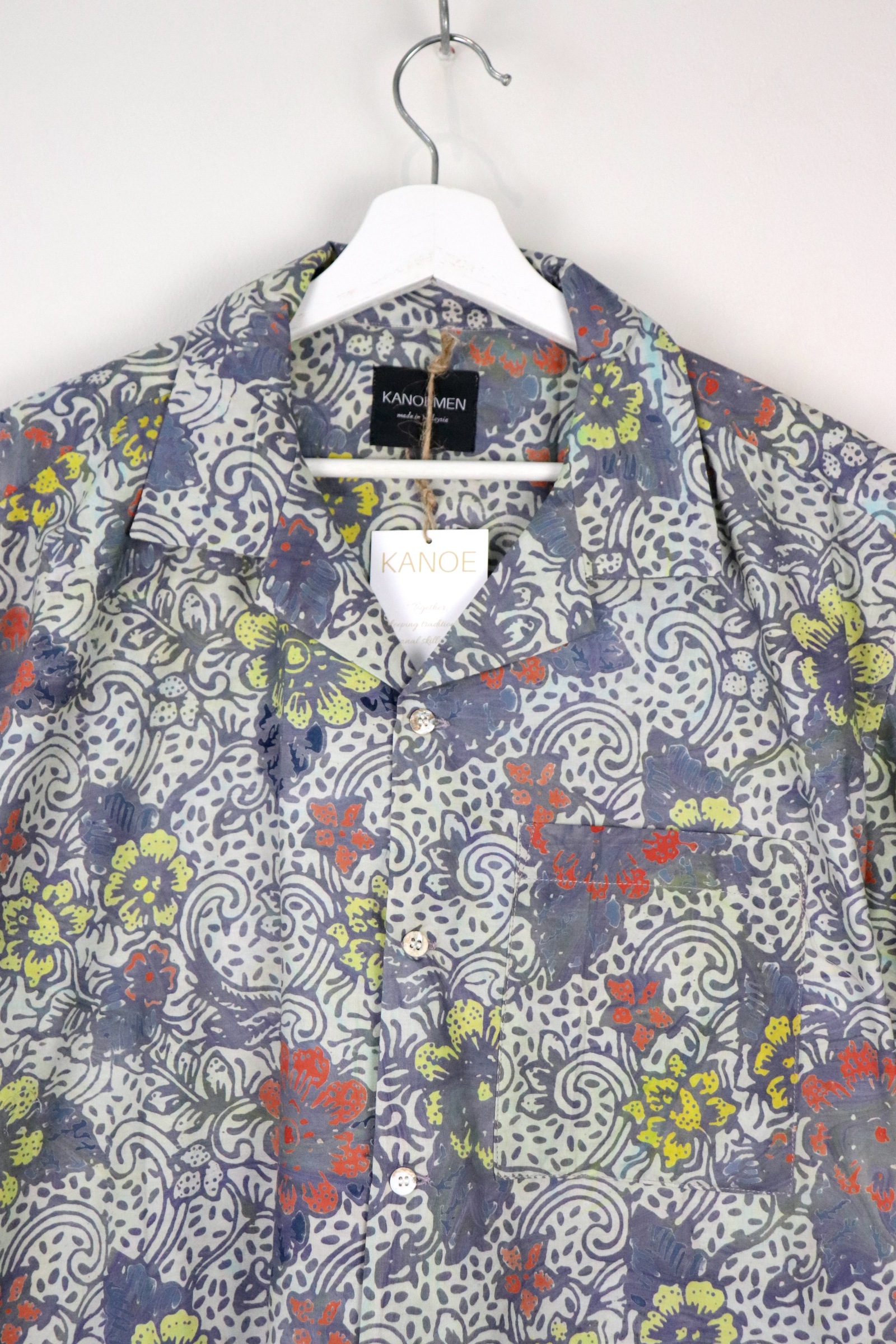 KANOEMEN Handmade Open Collar Batik Shirt - Himalaya [ L ]