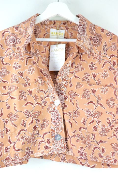 utilitarian-cropped-batik-shirt-14