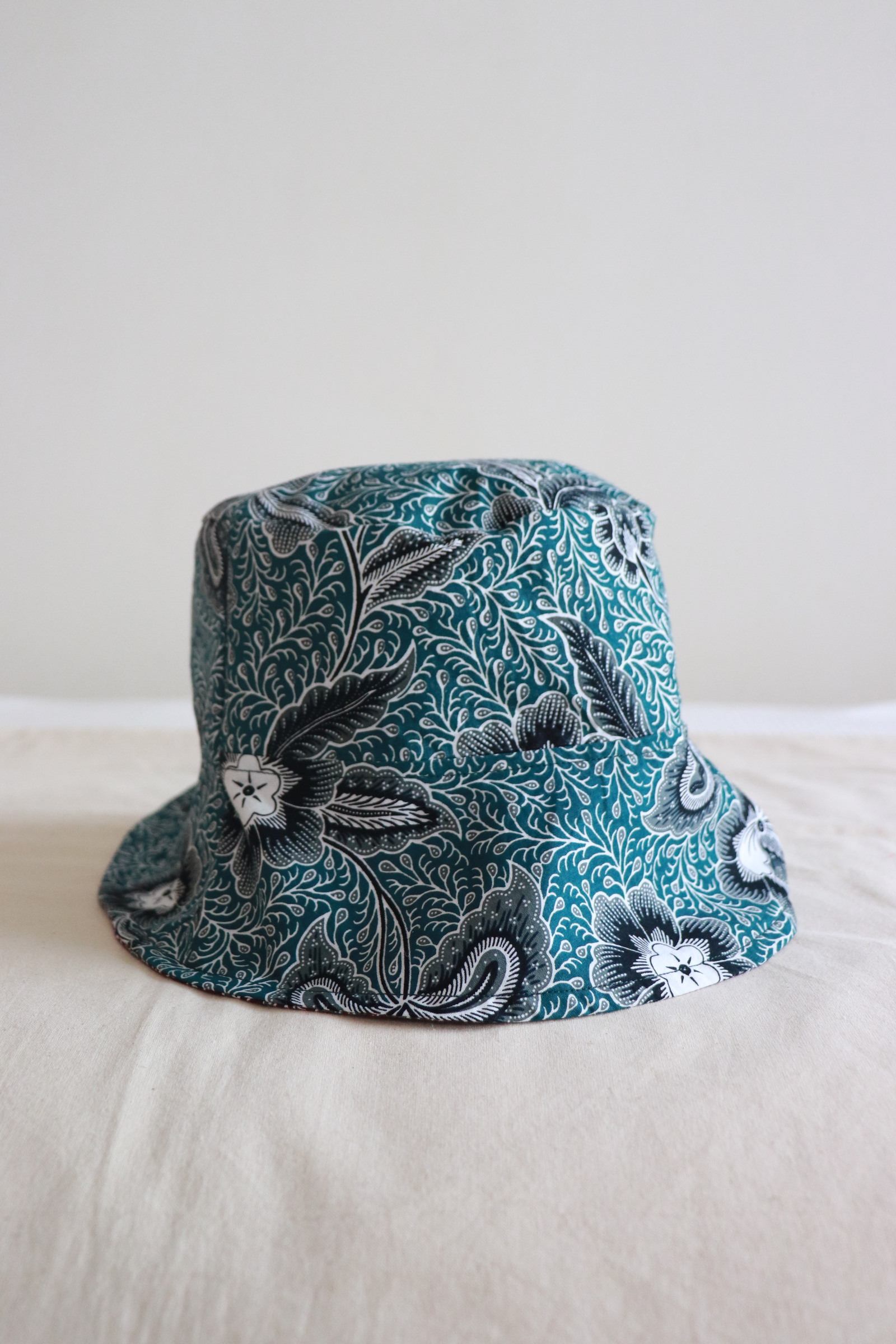 Reversible Batik Bucket Hat  - Mavis [Wide Brim]