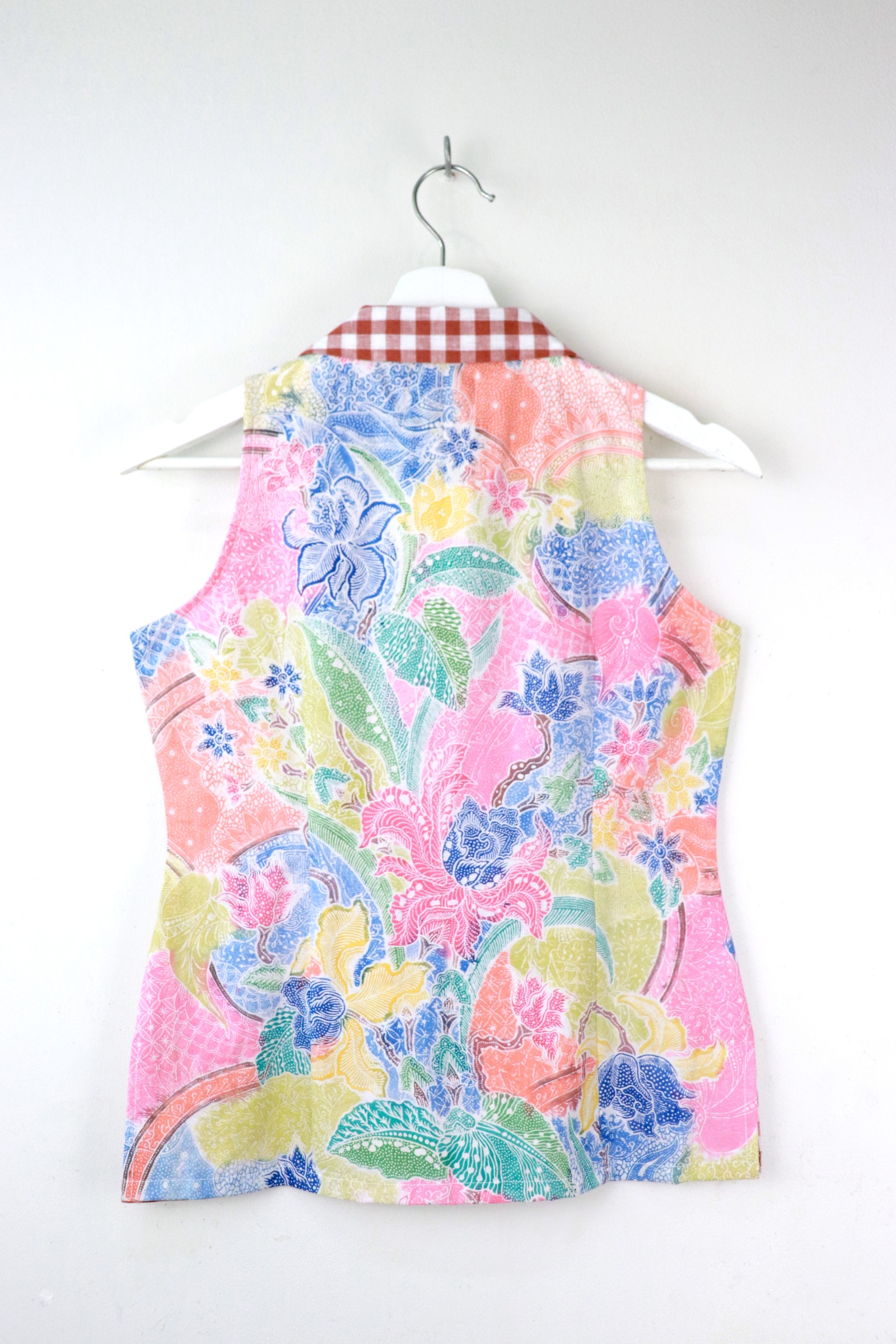 The Classic Gingham Batik Top - Freda [ S ]