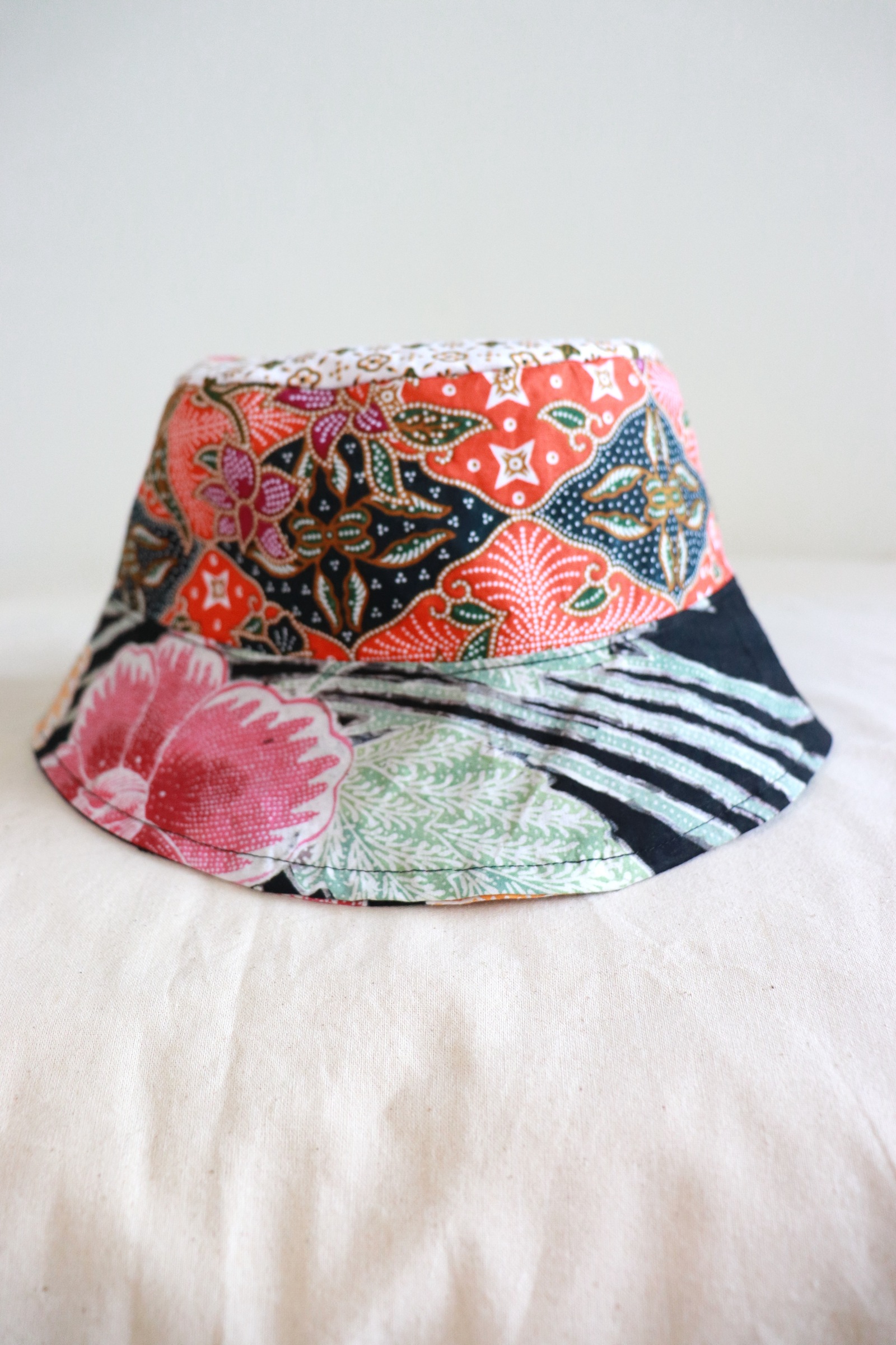 Patchwork Batik Bucket Hat Short Brim - Jasmin [ Handmade ]