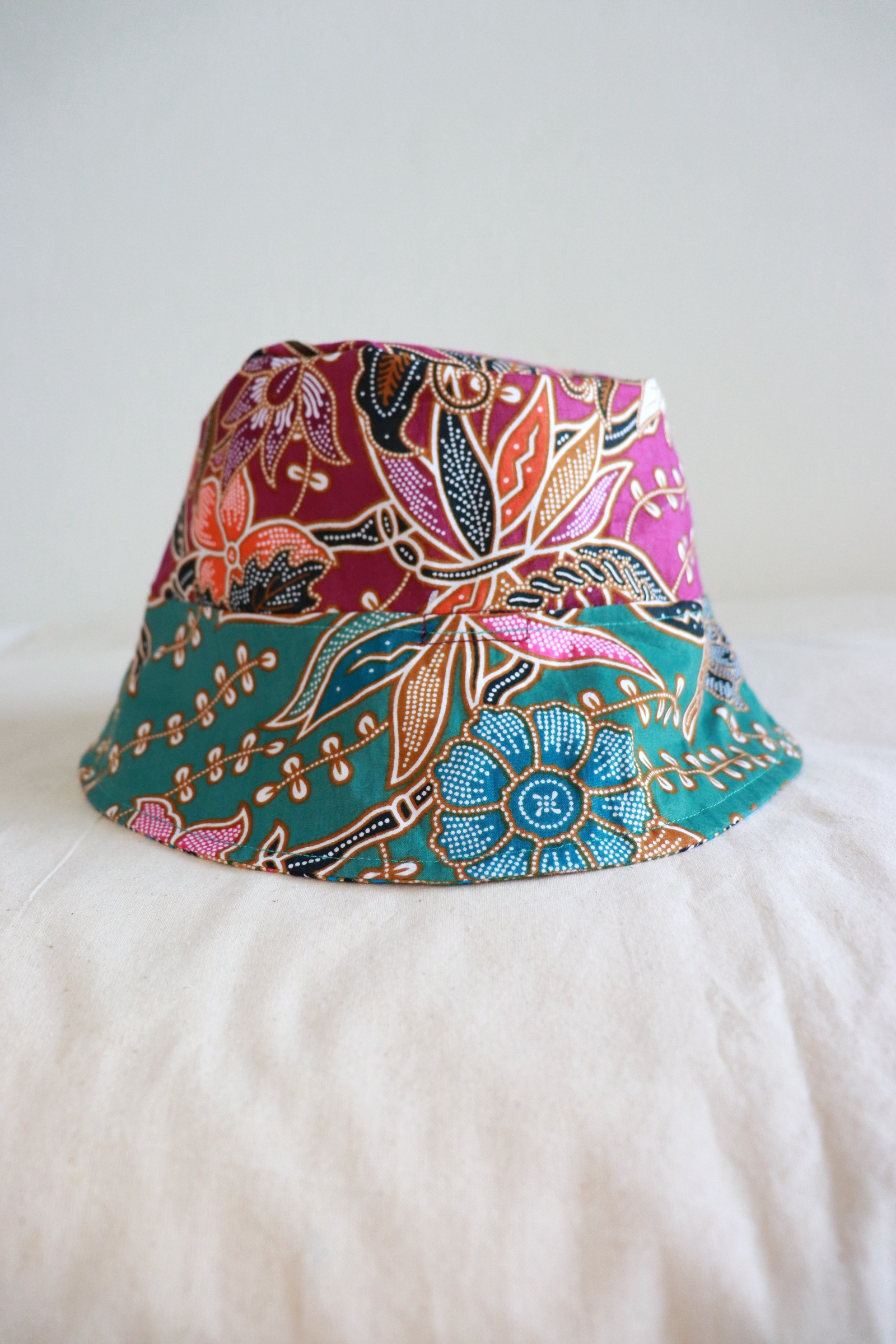 Patchwork Batik Bucket Hat Short Brim - Amber