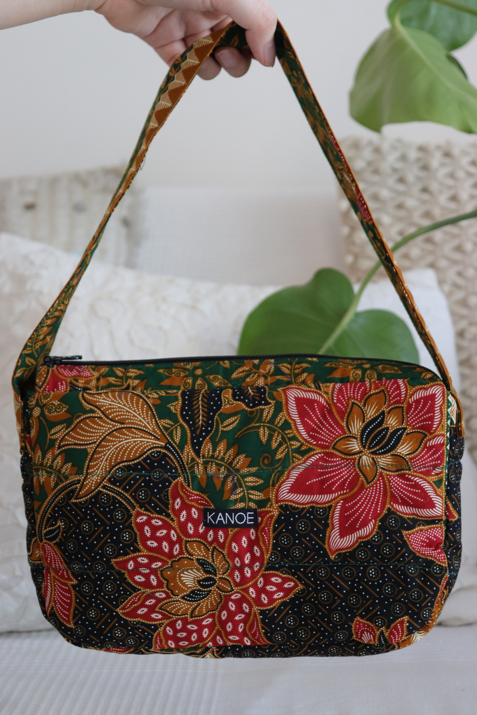 Puffy Batik Bag - Rafflesia